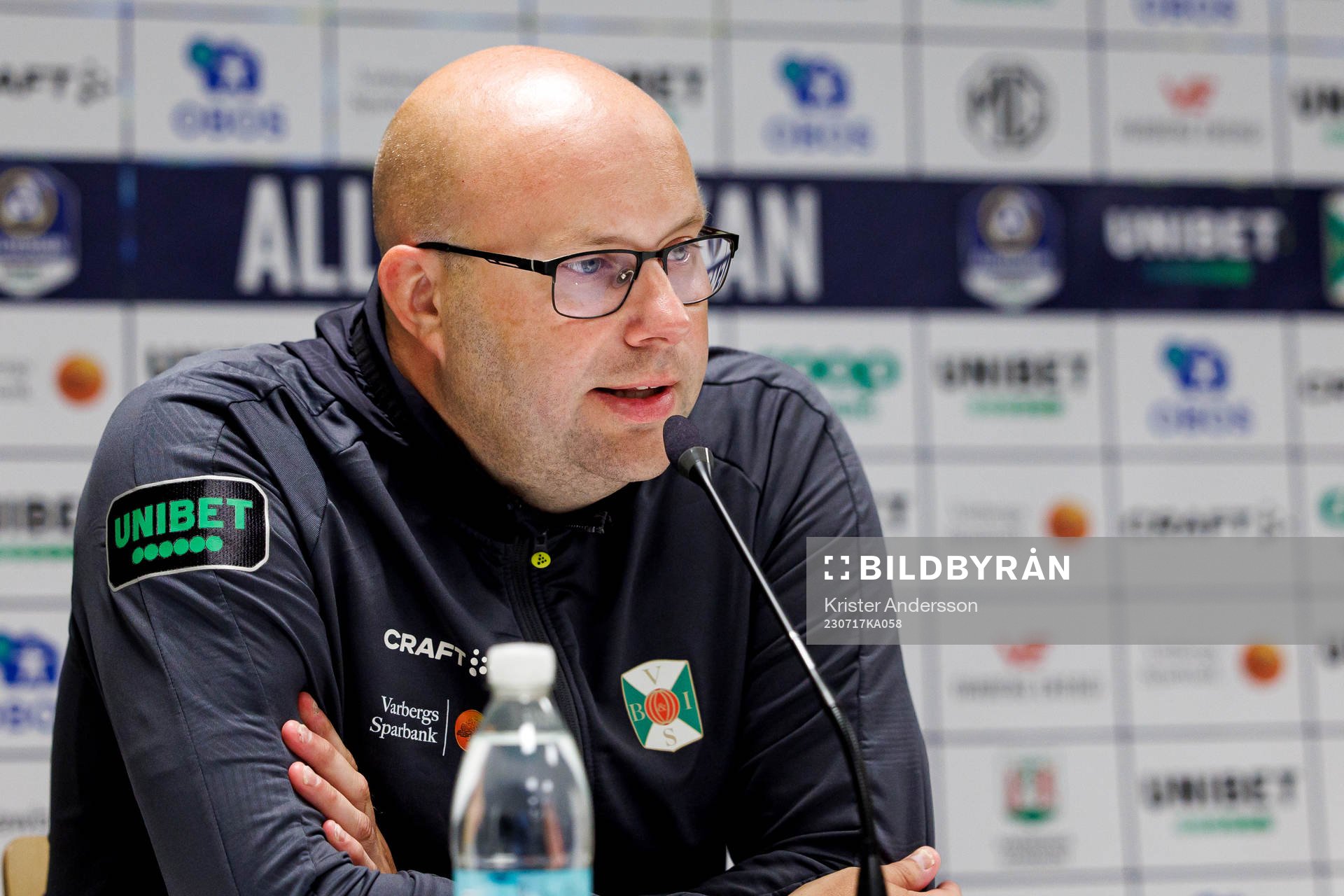 Varbergs tränare Martin Skogman på presskonferensen