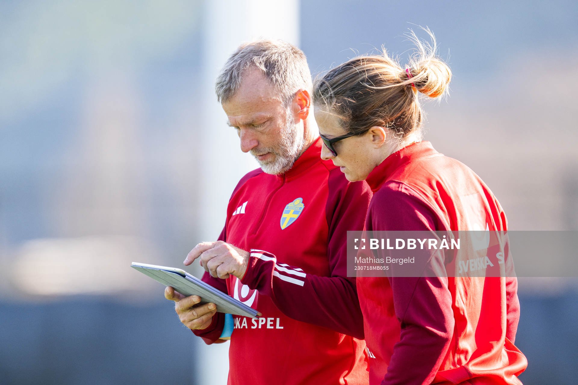Physiotherapist Pontus Ekblom and physio Jenny Larsson of