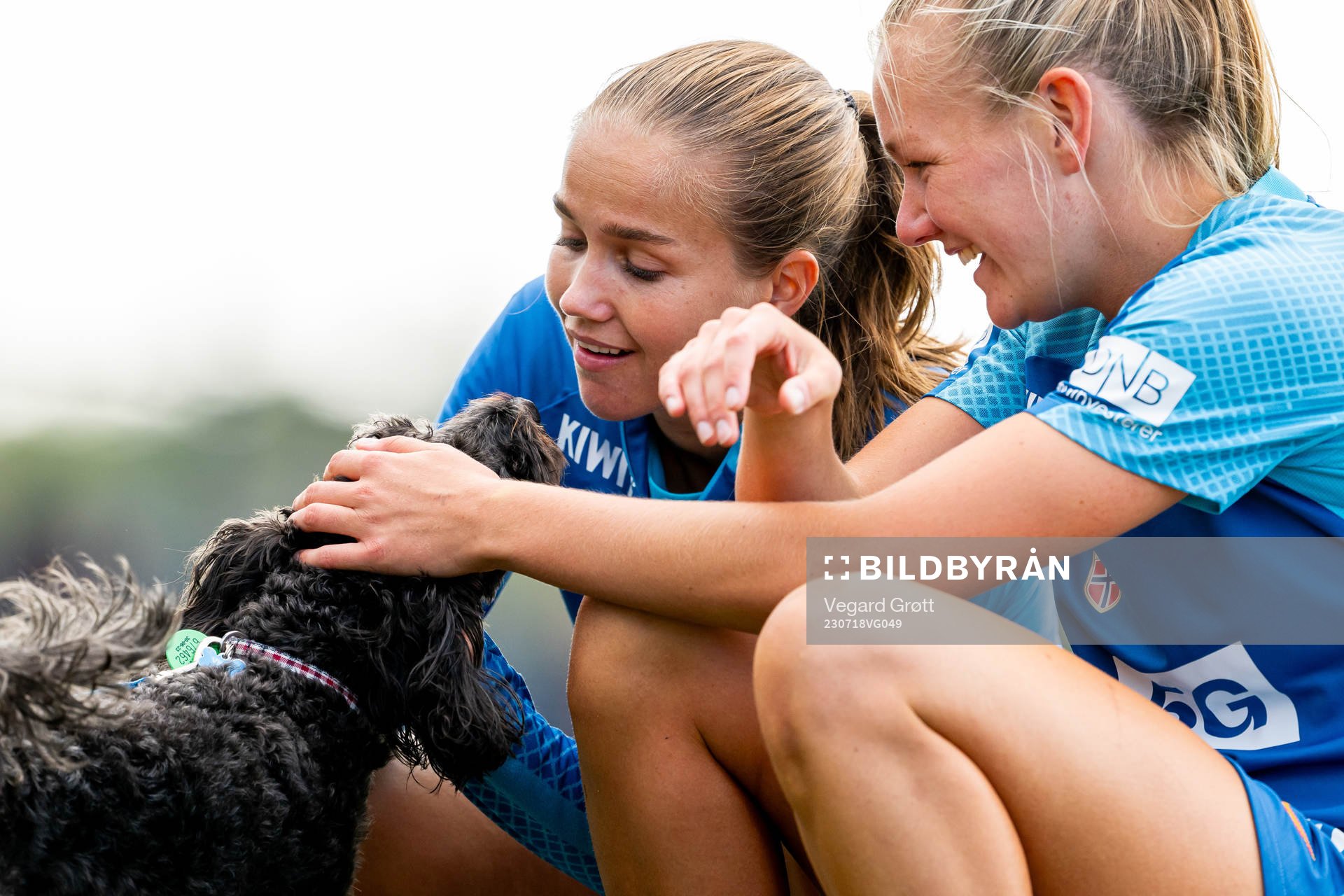 Guro Reiten and Frida Maanum of the Norwegian women’s