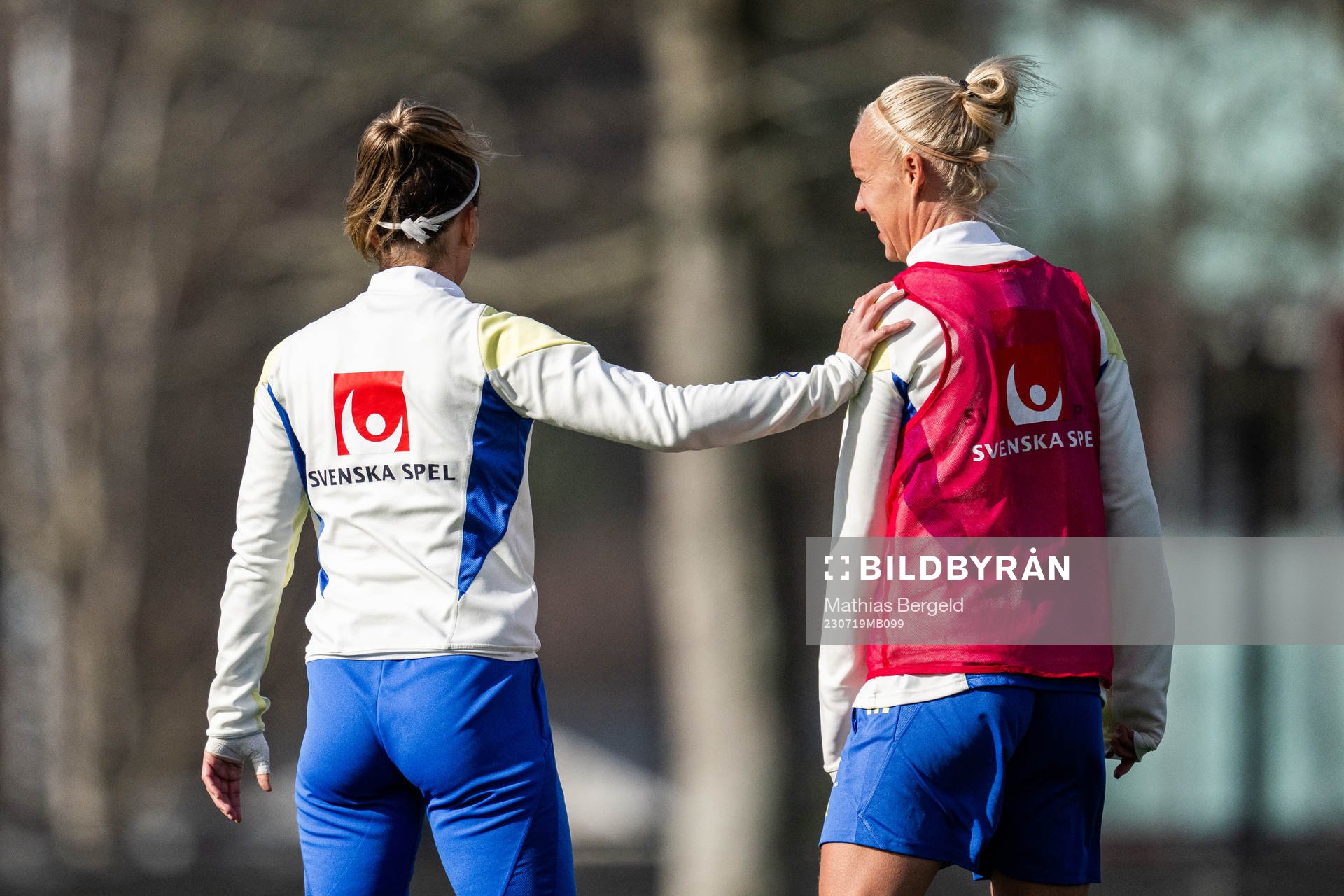 Kosovare Asllani and Caroline Seger of the Swedish women's