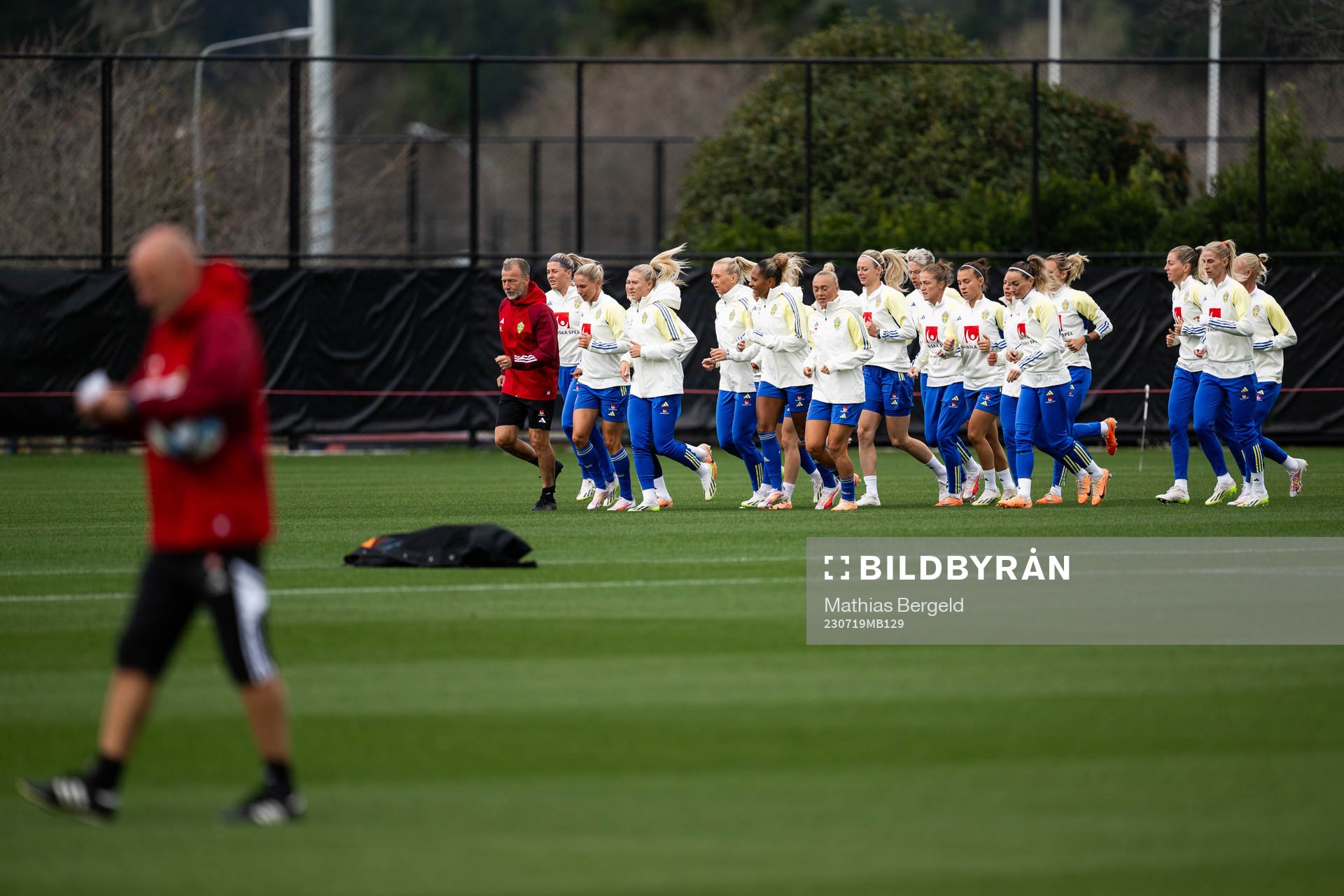 Players of the Swedish women's national football team warm