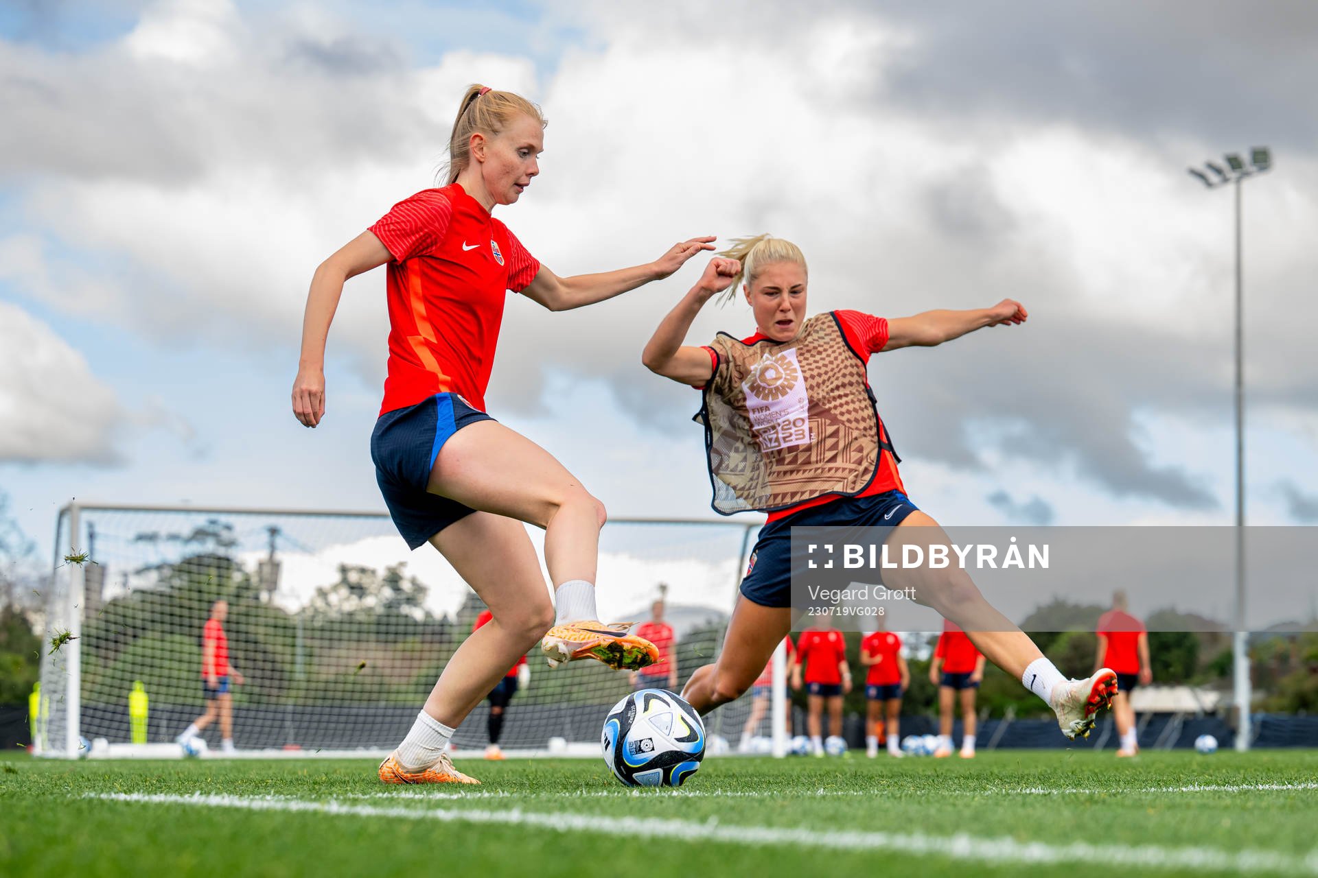 Malin Brenn and Sophie Román Haug of the Norwegian