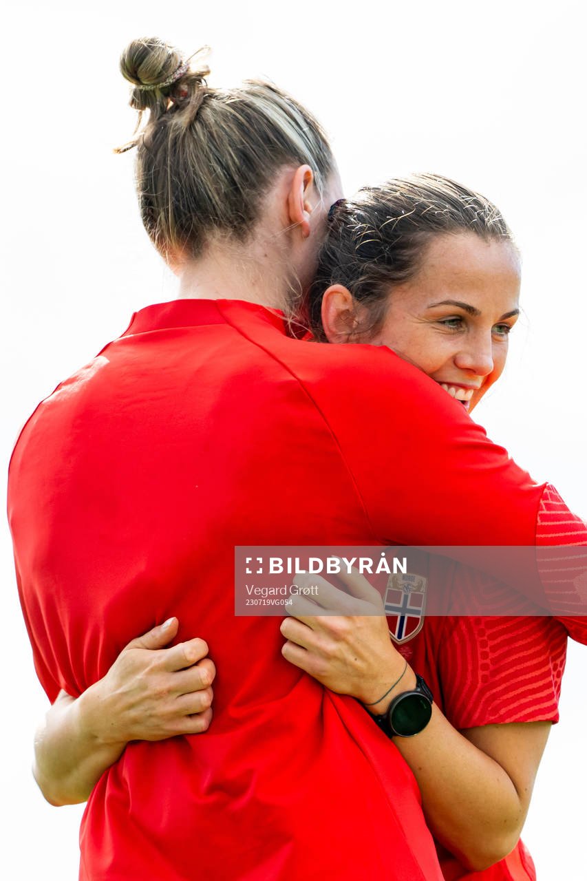 Elisabeth Terland and Tuva Hansen of the Norwegian