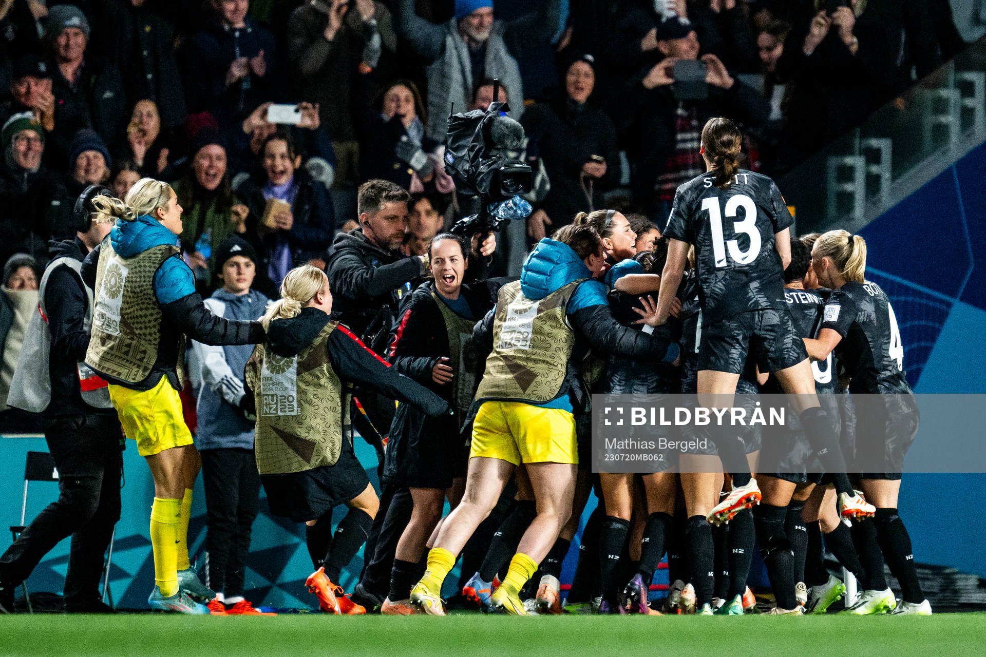Hannah Wilkinson of New Zealand celebrates with team