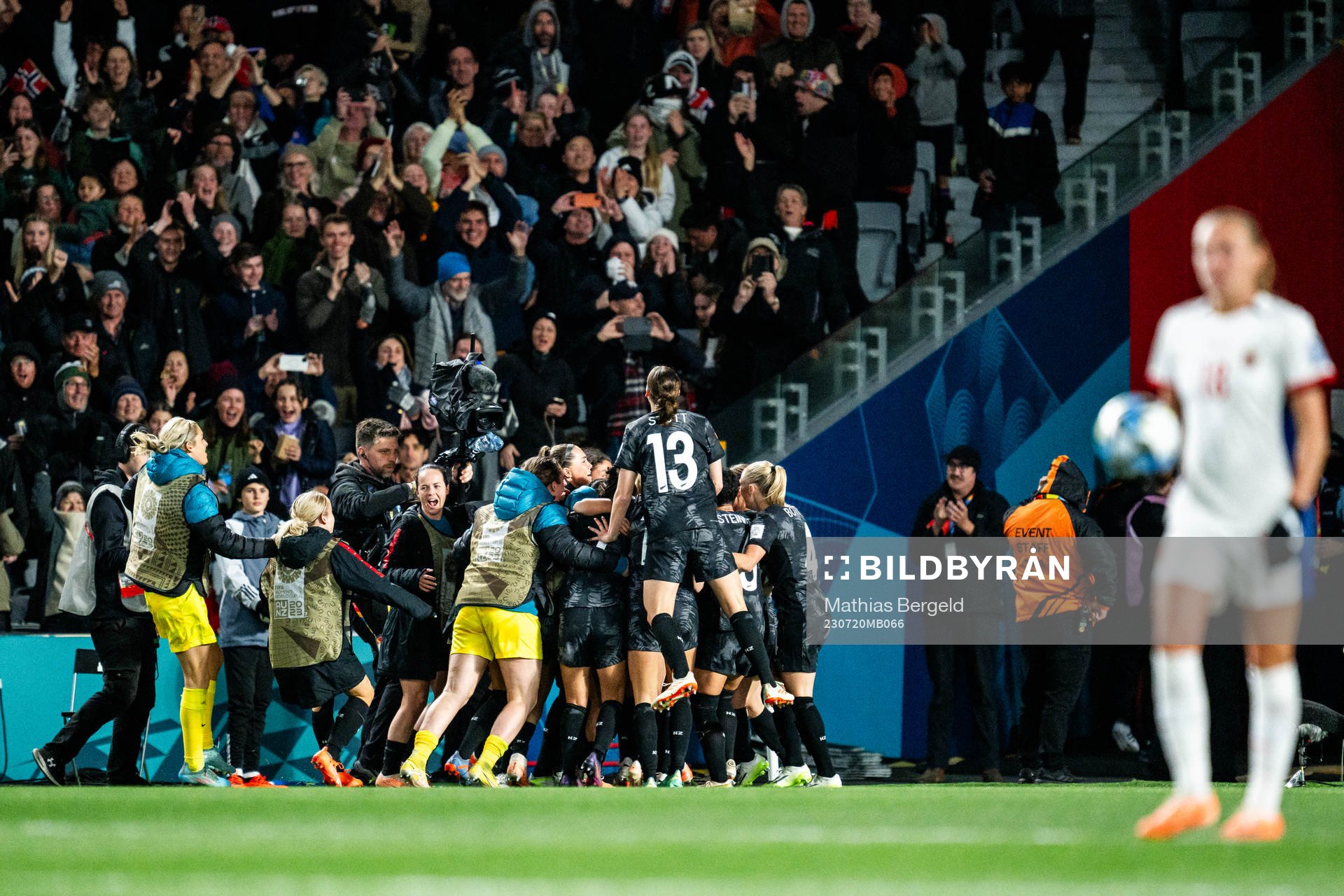 Hannah Wilkinson of New Zealand celebrates with team