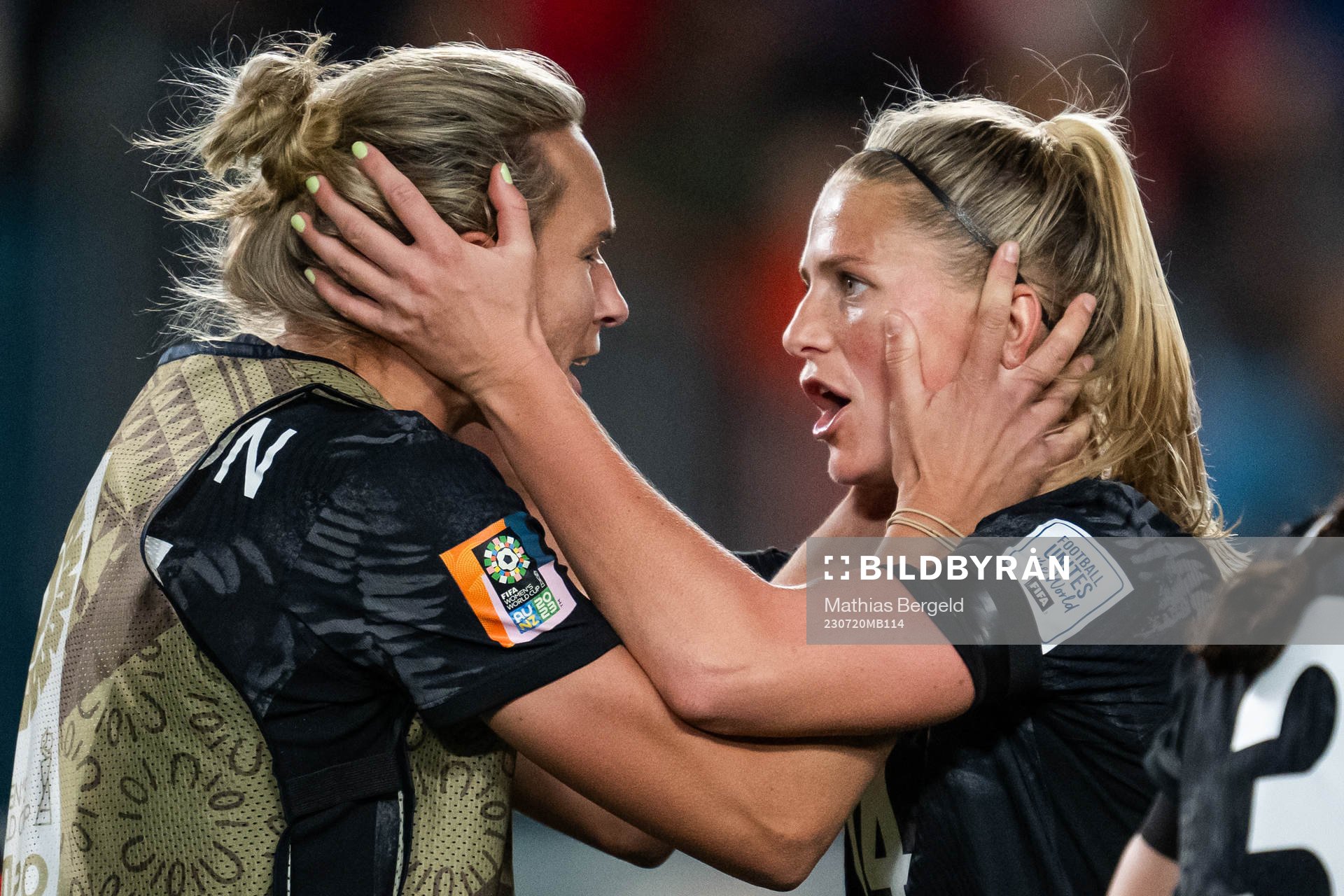 Hannah Wilkinson and Katie Bowen of New Zealand celebrate