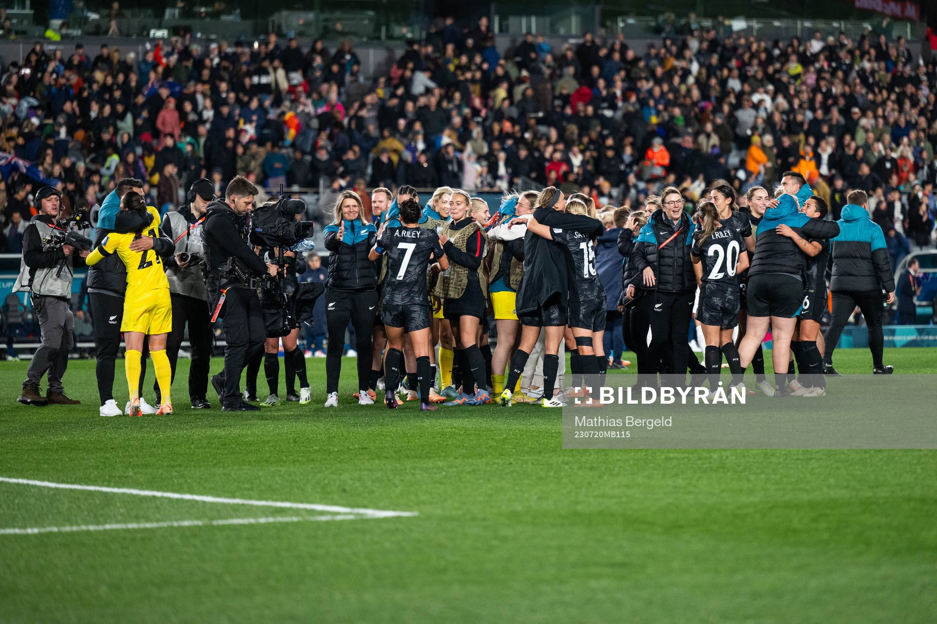 Players of New Zealand celebrate