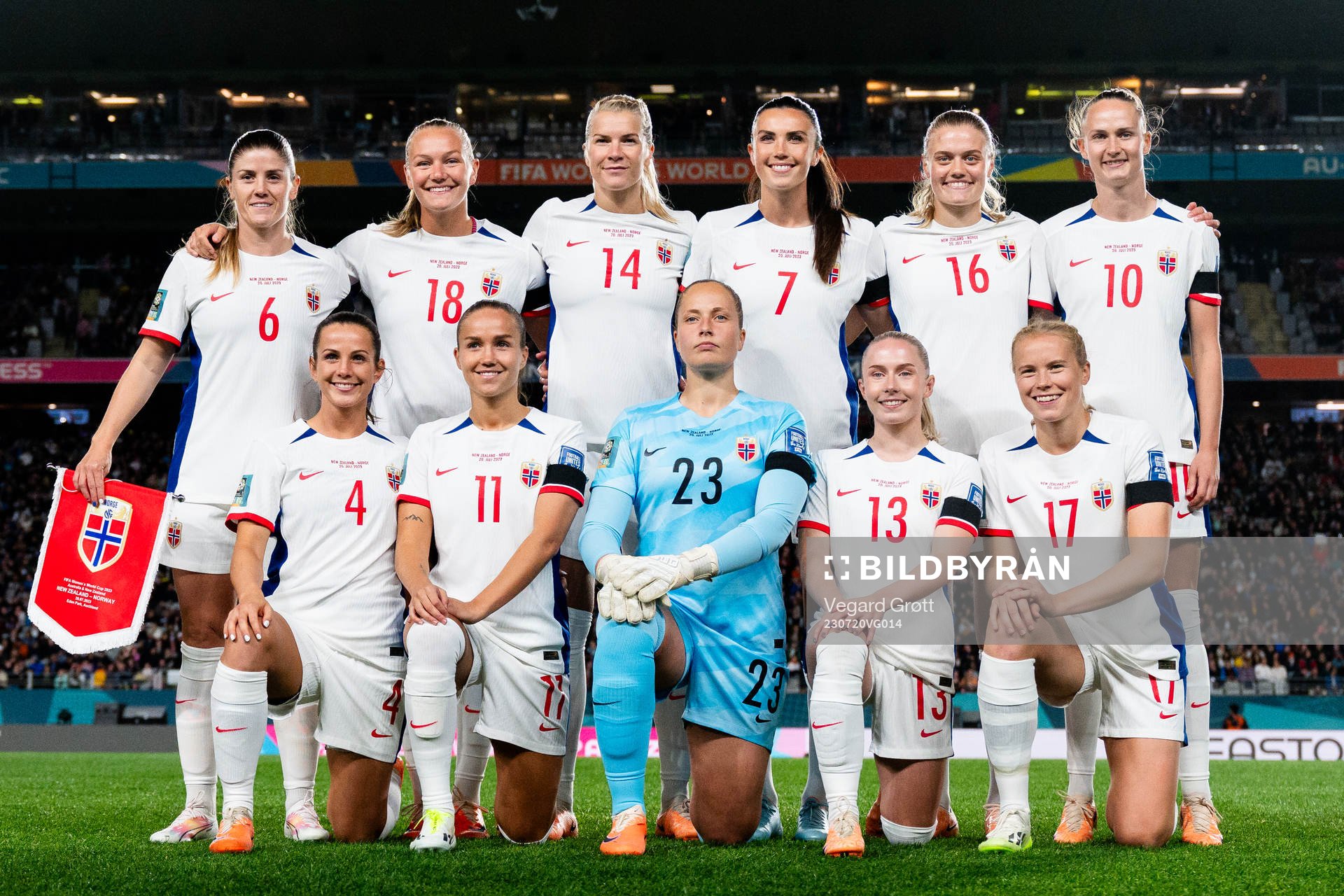 The starting eleven of Norway pose for a team photo