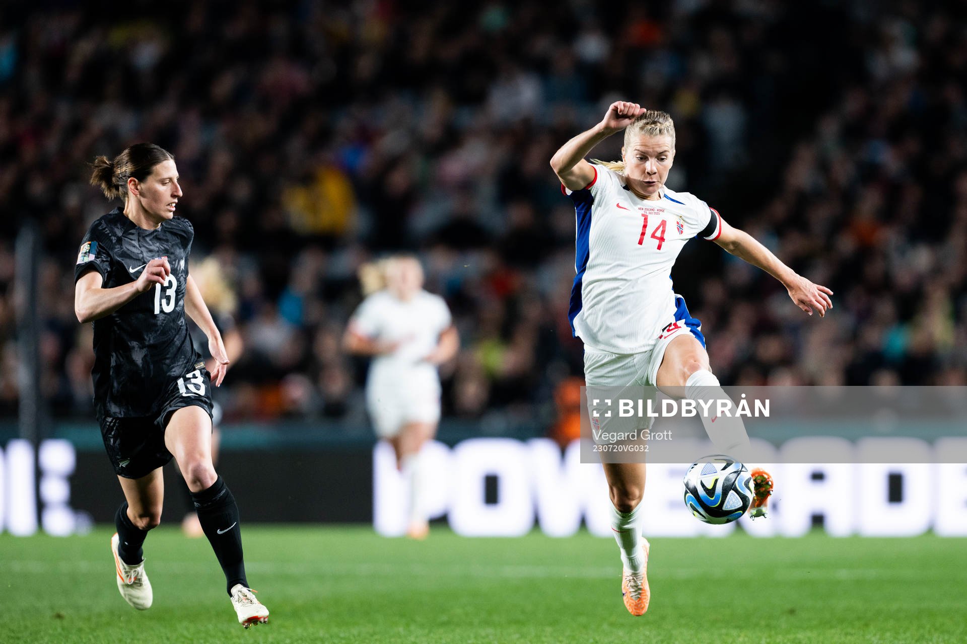 Rebekah Stott of New Zealand and Ada Hegerberg of Norway