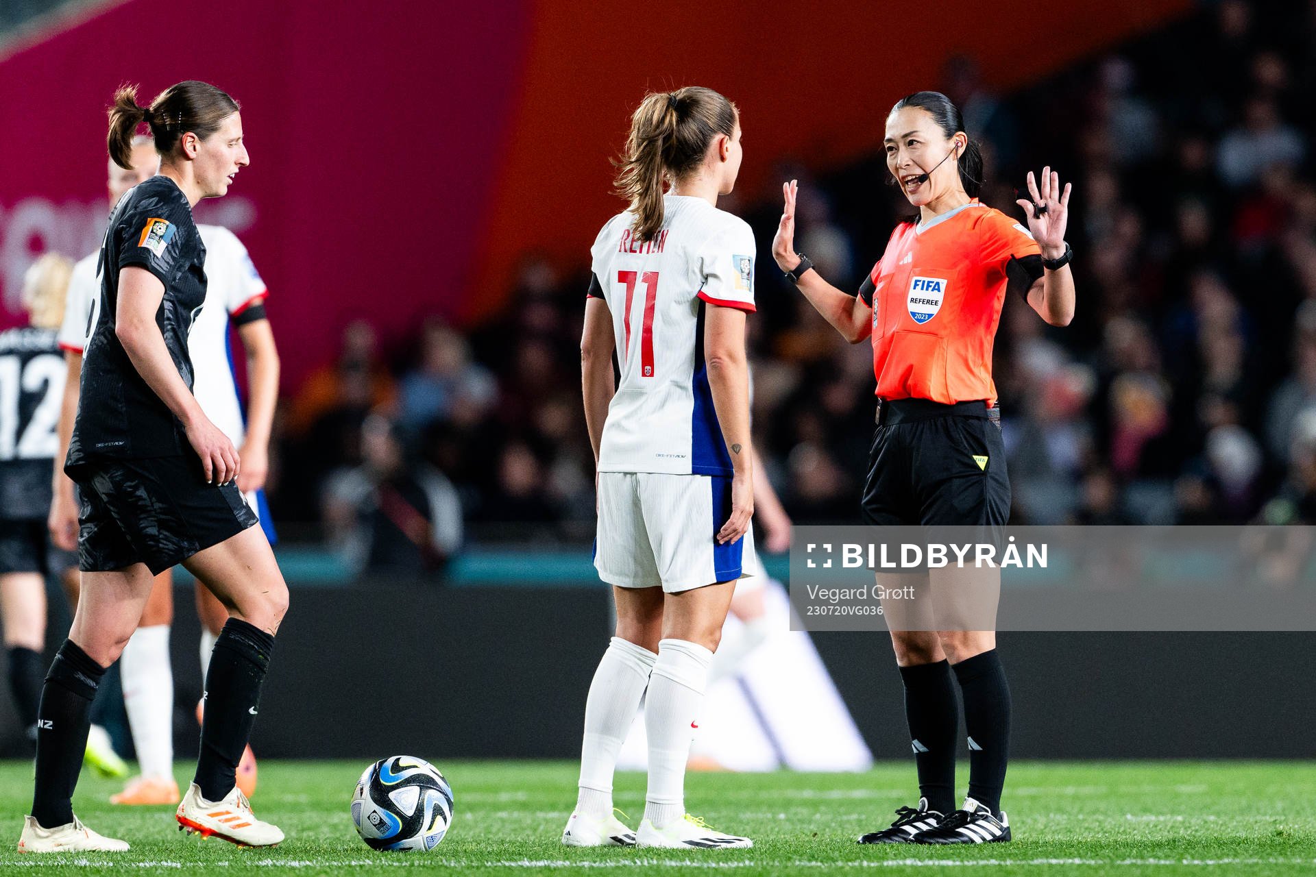 Referee Yoshimi Yamashita