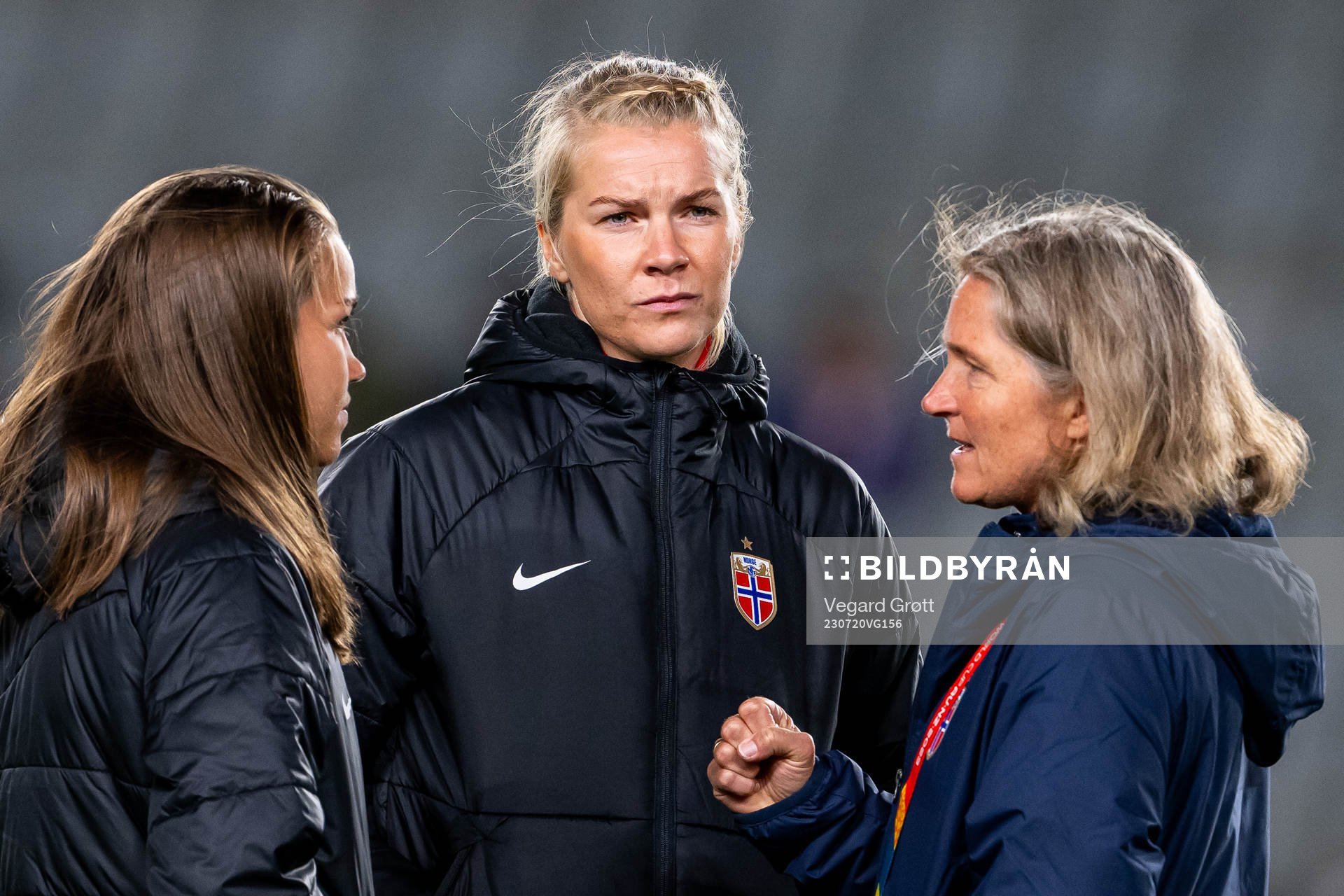 Guro Reiten, Ada Hegerberg and Hege Riise, head coach of