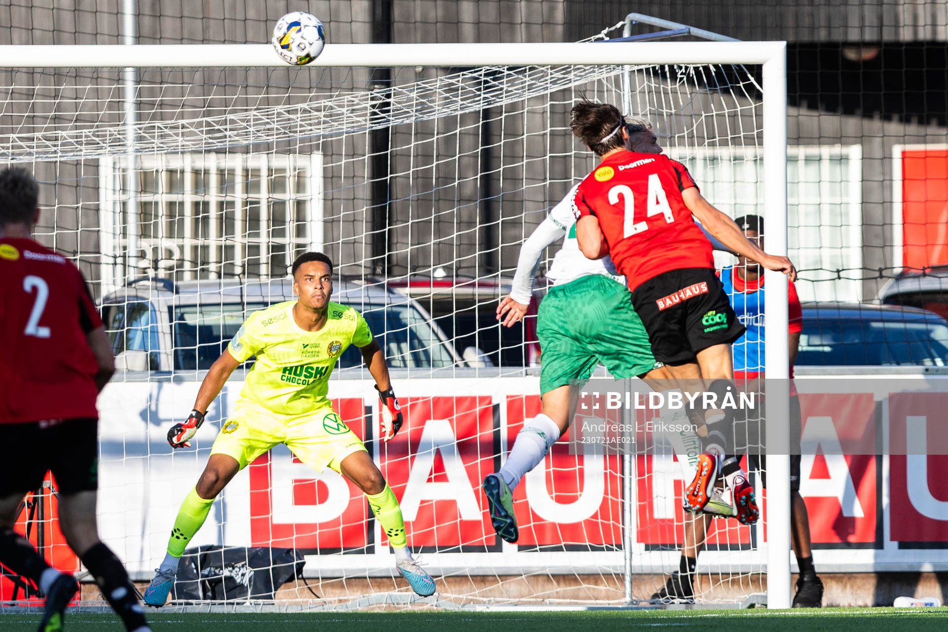 Hammarbys Edvin Kurtulus och Brommapojkarnas Kevin