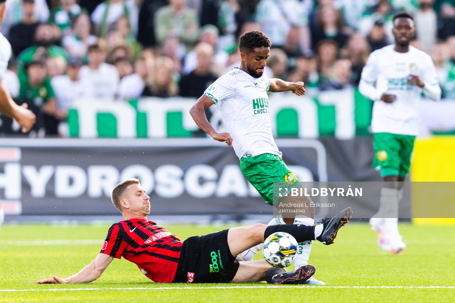 Brommapojkarnas Ludvig Fritzson och Hammarbys Tesfaldet
