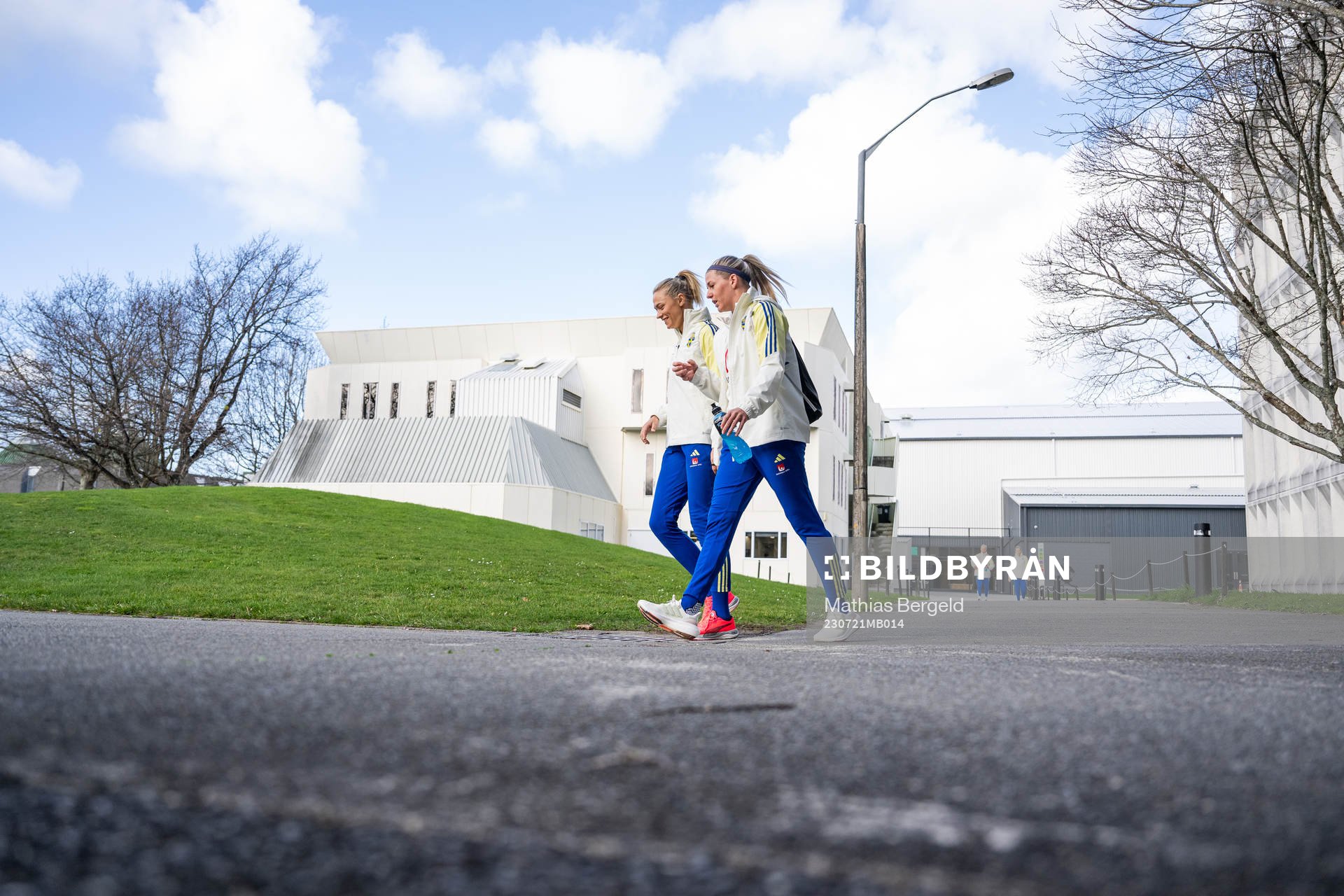 Fridolina Rolfö and Olivia Schough of the Swedish women's
