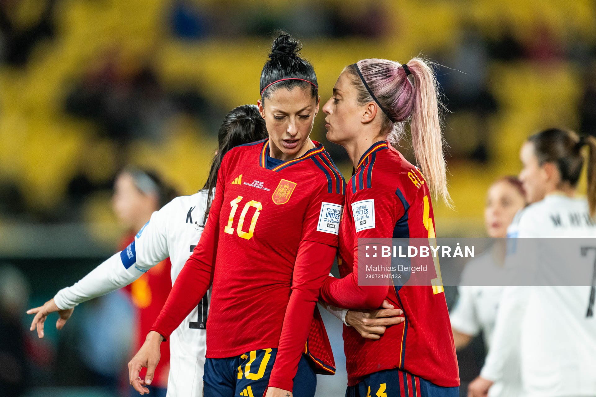 Jennifer Hermoso and Alexia Putellas of Spain