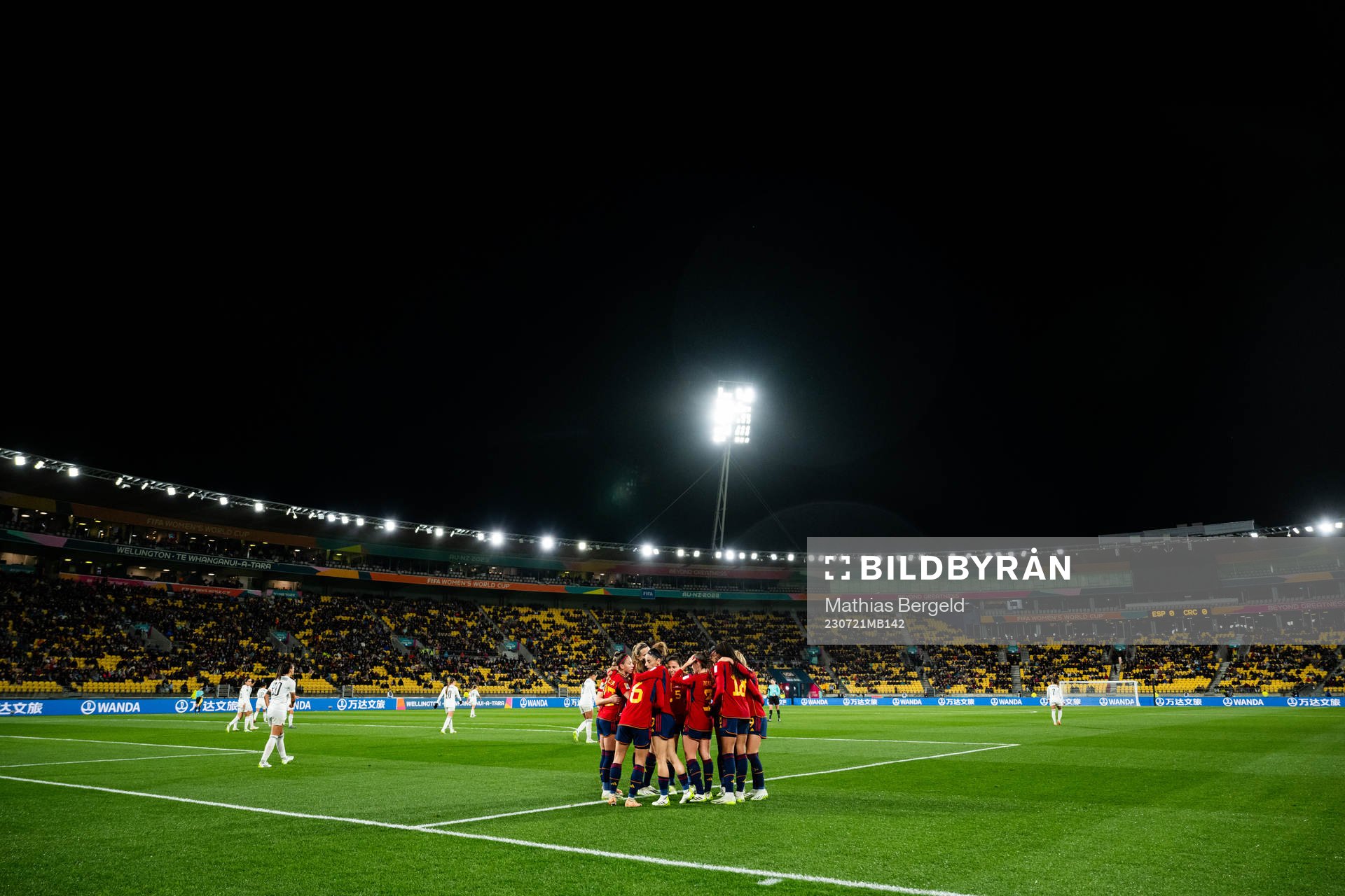 Players of Spain celebrate