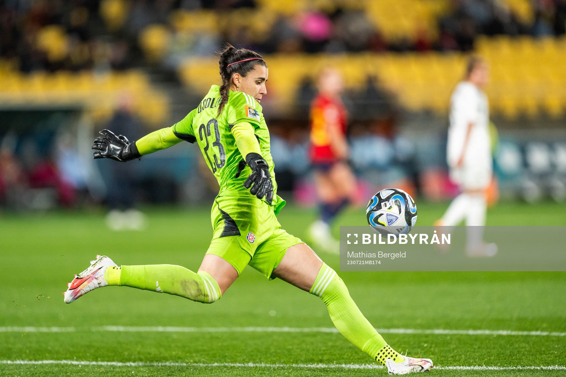 goalkeeper Daniela Solera of Costa Rica