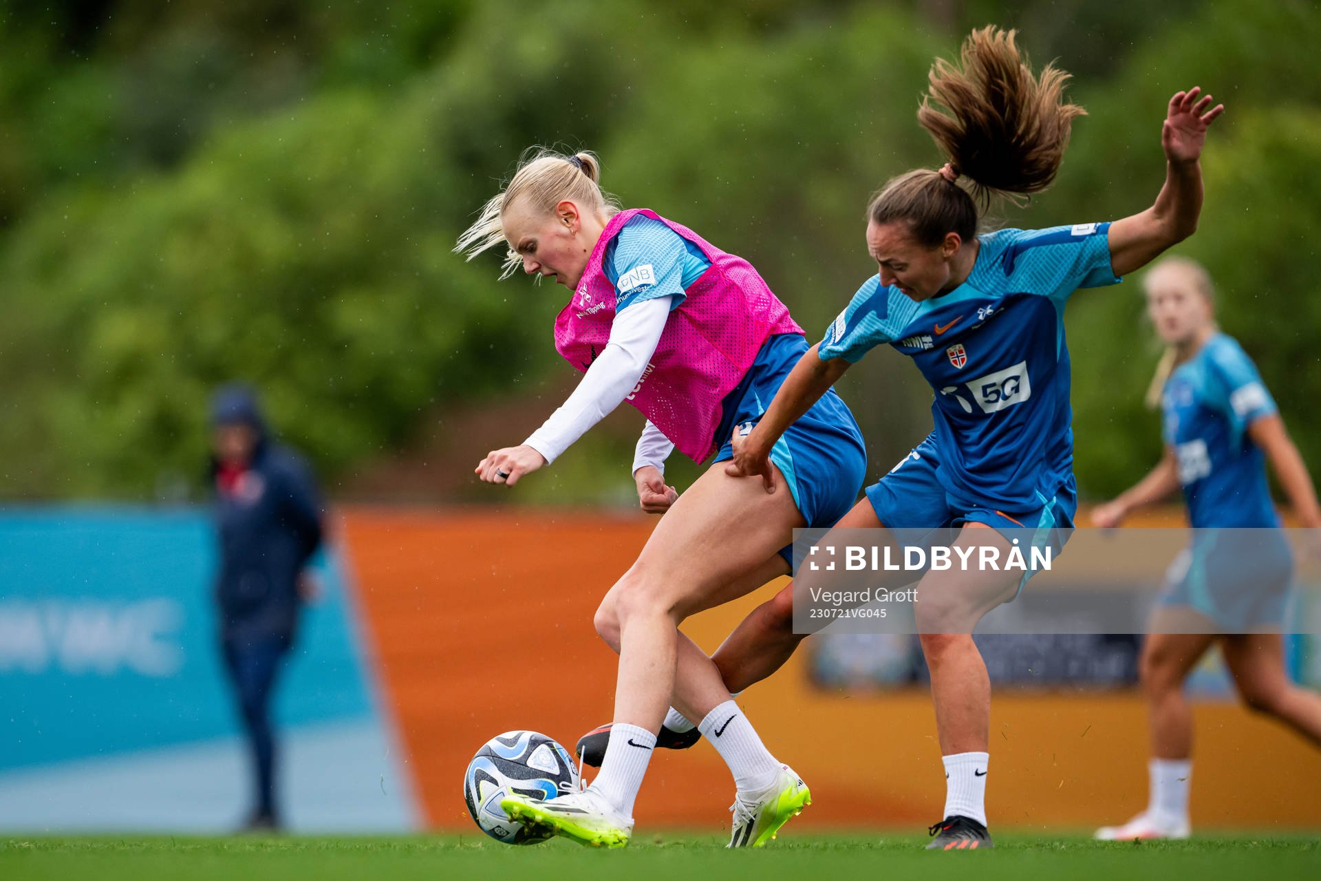 Karina Sævik and Marit Bratberg Lund of the Norwegian