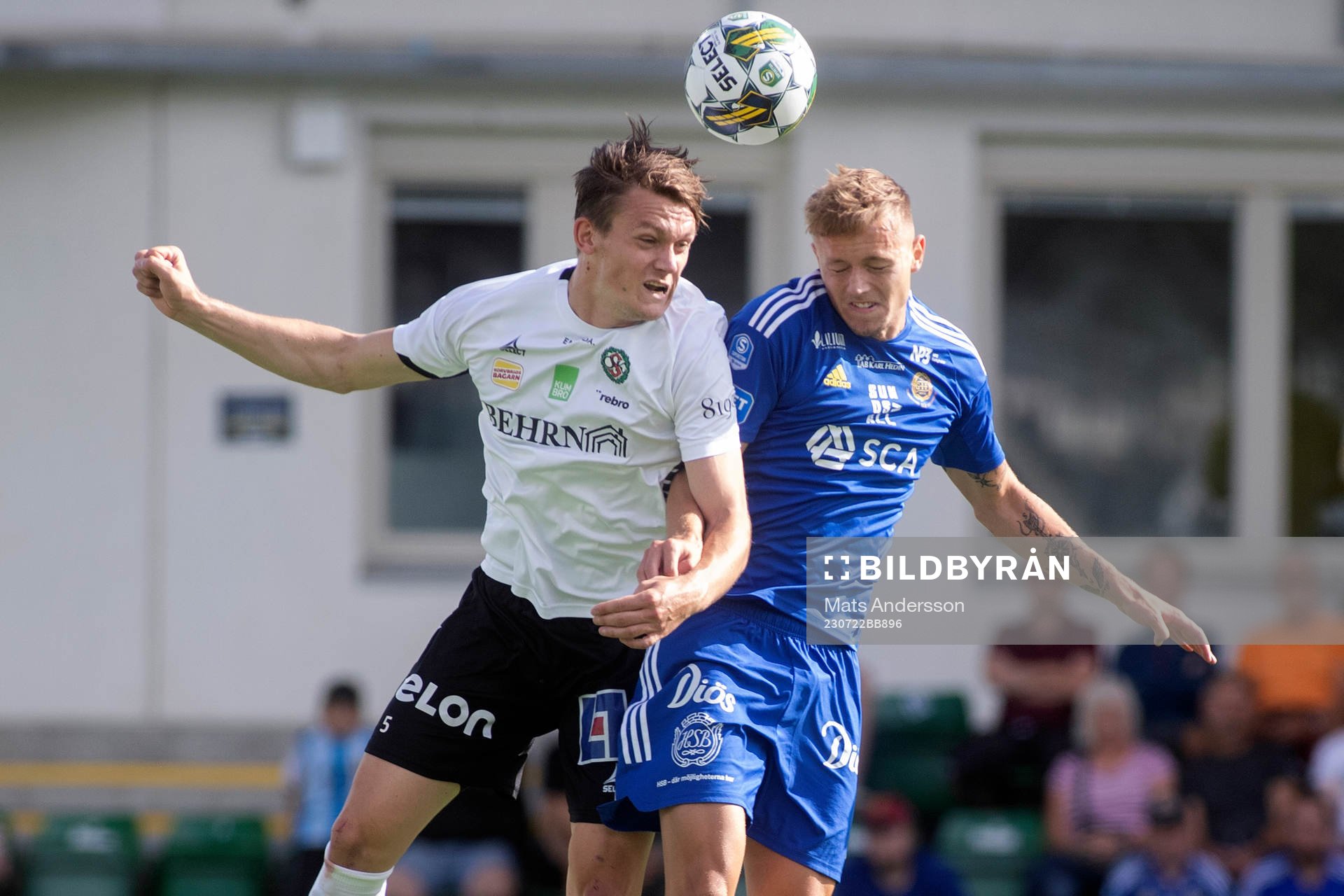 Örebros Daniel Hultqvist och GIF Sundsvalls Ludvig Nåvik