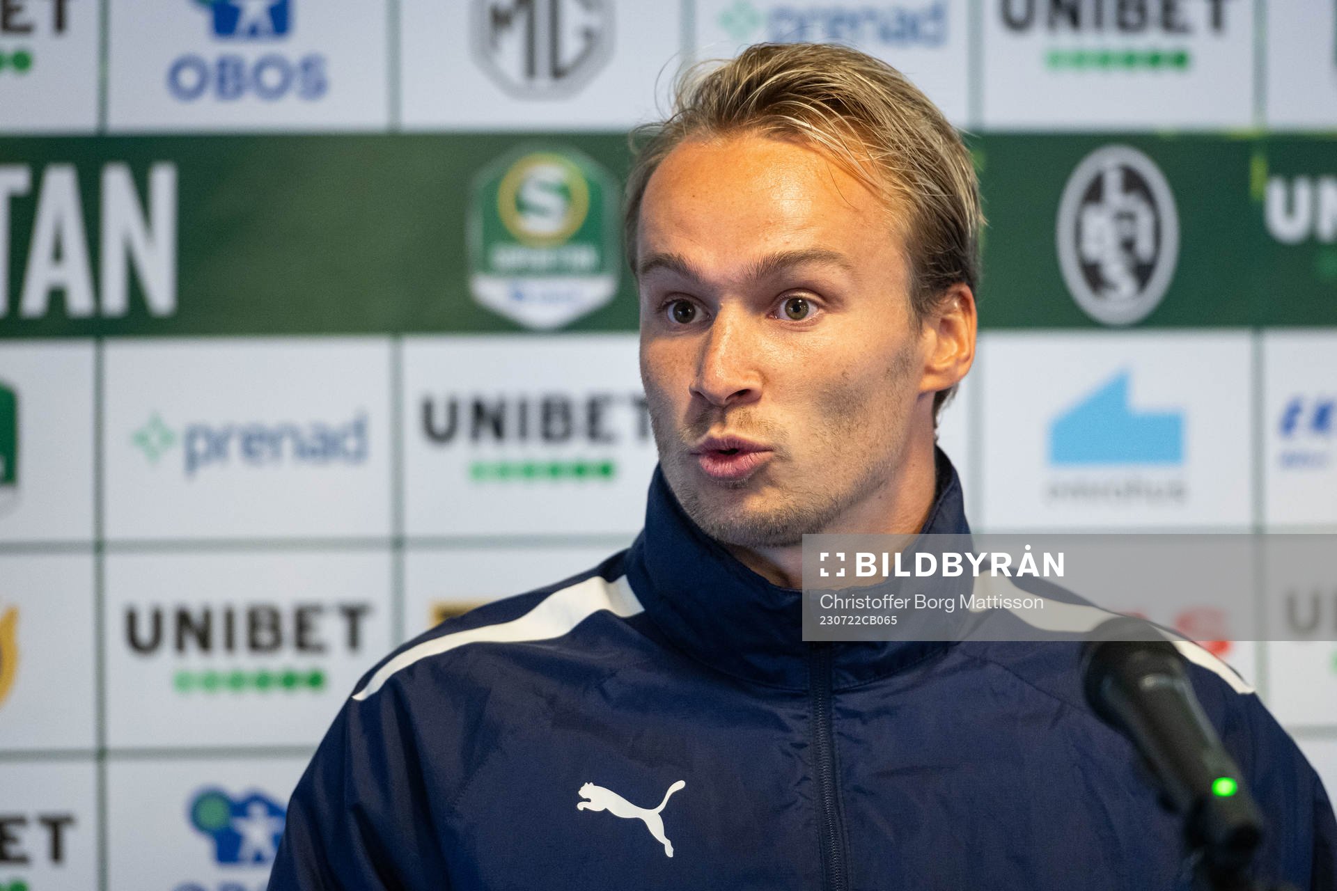 AFC Eskilstunas assisterande tränare Robert Åstedt vid en