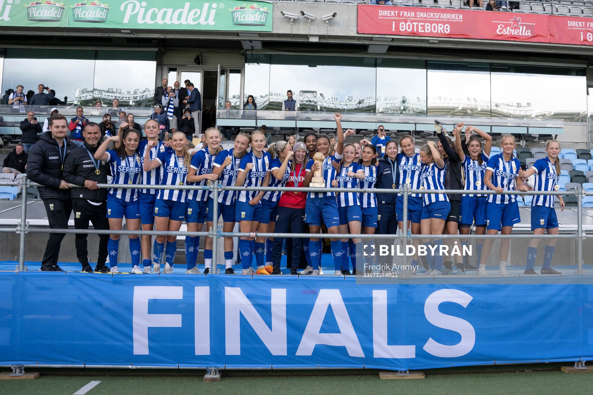 IFK Göteborgs lag jublar