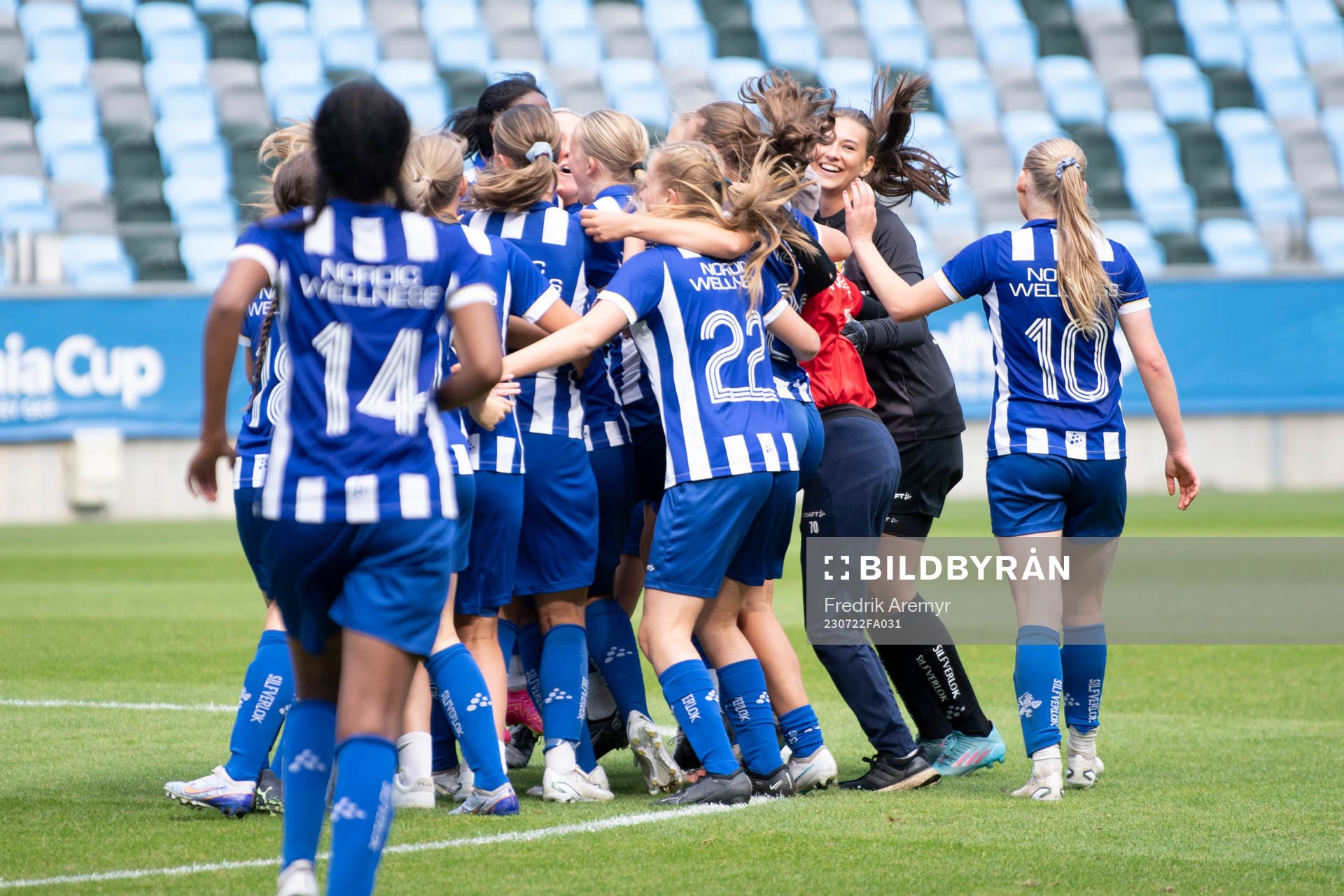 IFK Göteborgs spelare jublar