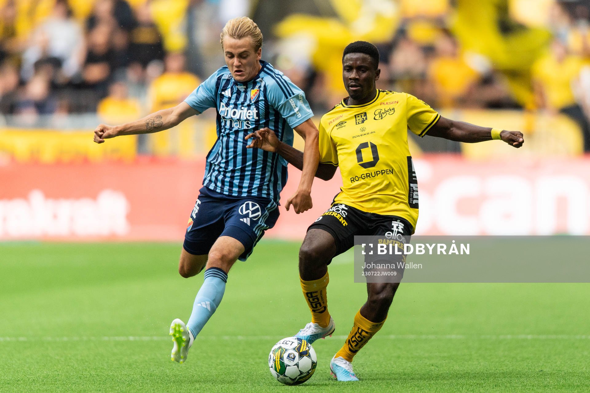 Djurgårdens Oskar Fallenius och Elfsborgs Michael Baidoo