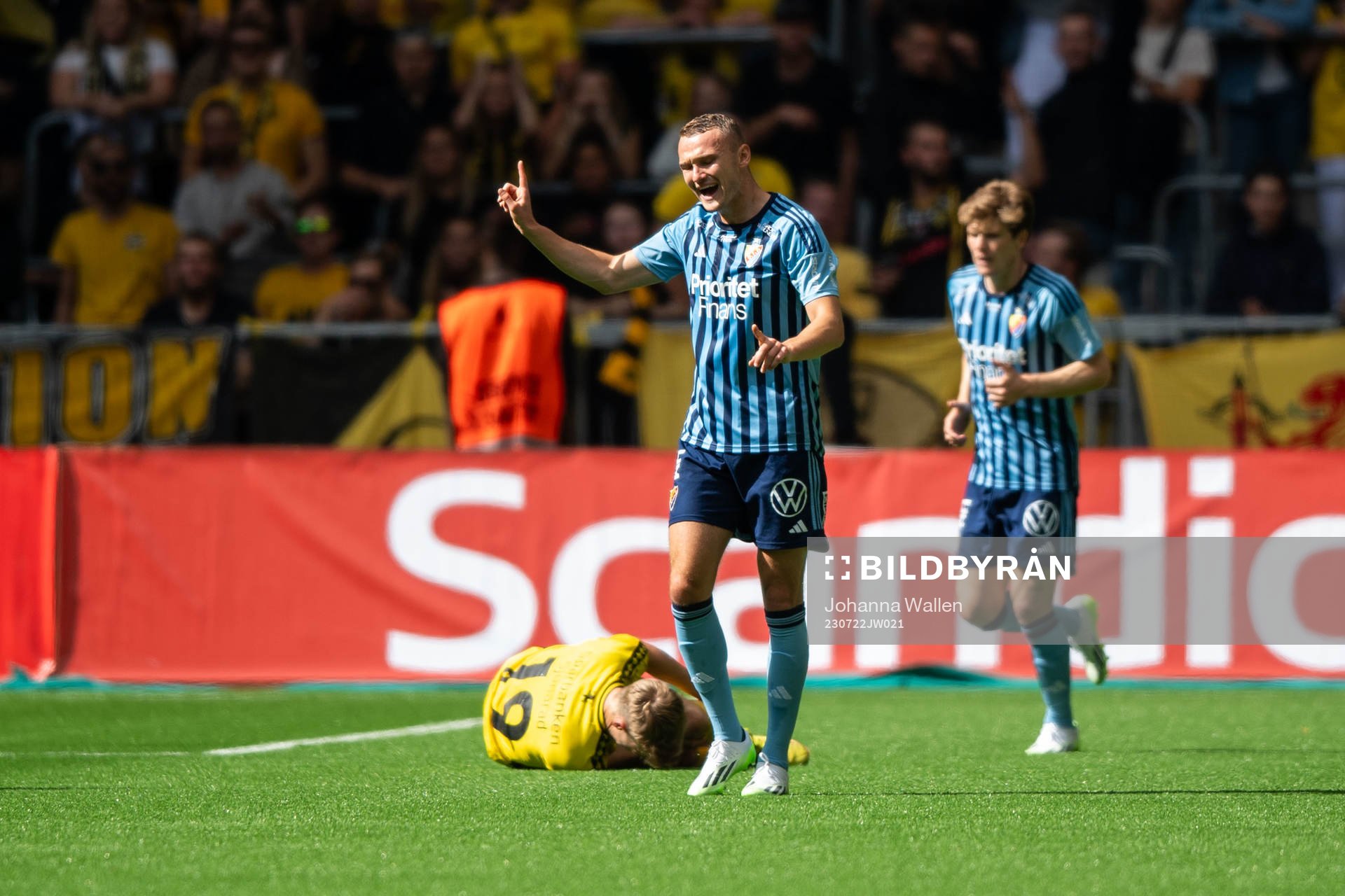 Elfsborgs Jeppe Møldrup Okkels har ont och Djurgårdens