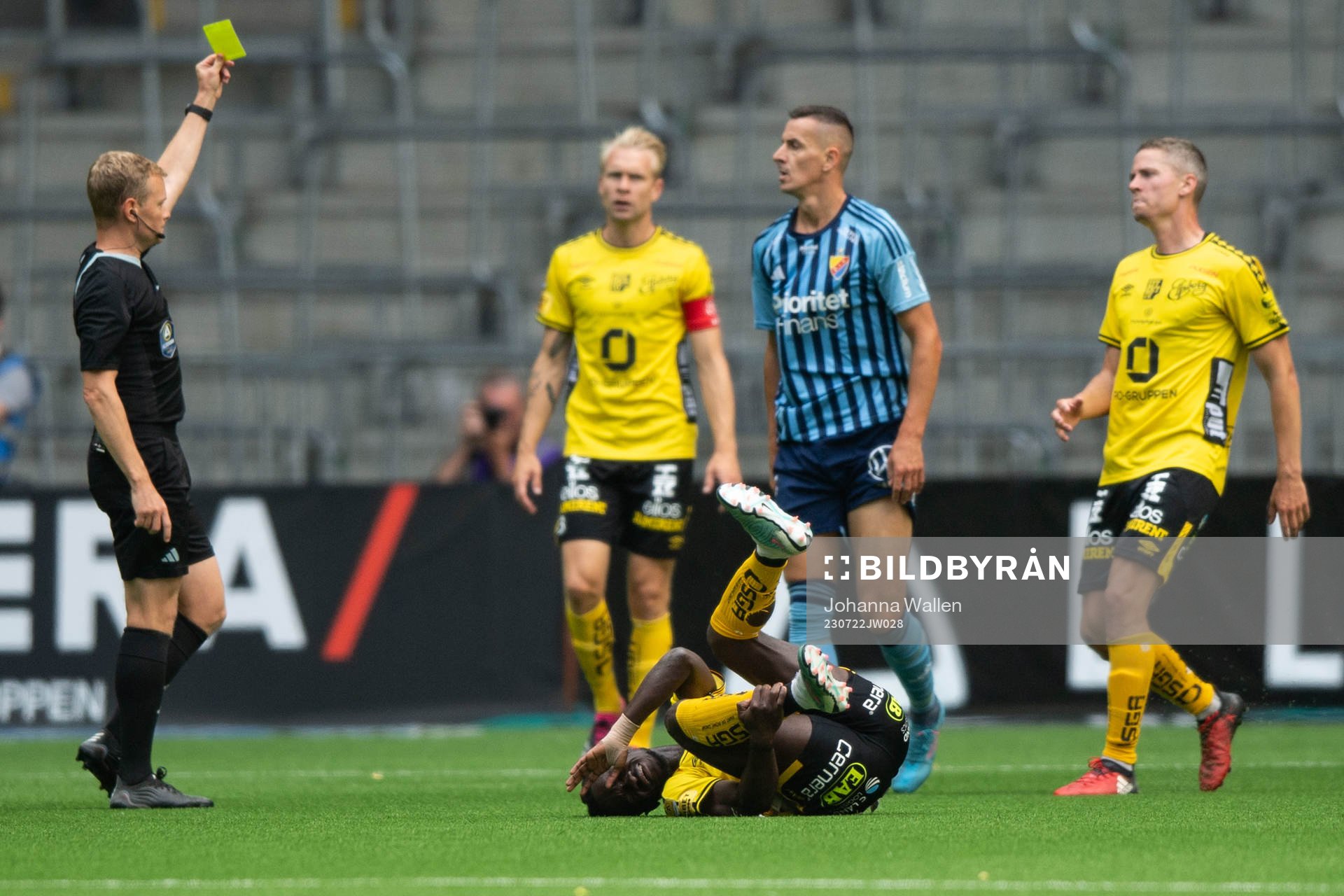 Elfsborgs Emmanuel Boateng har ont och Djurgårdens Haris