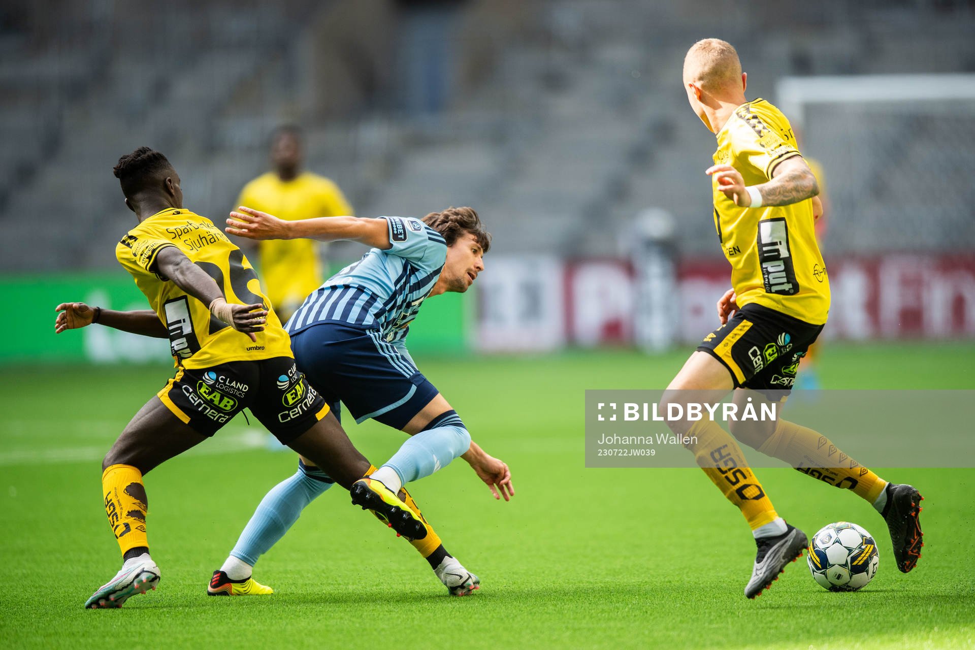 Elfsborgs Emmanuel Boateng och Sebastian Holmen mot
