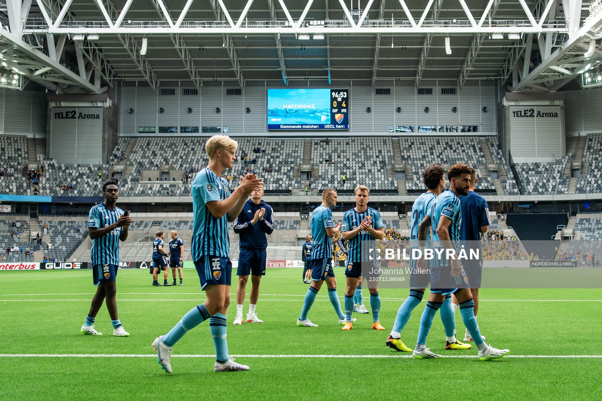 Djurgårdens spelare tackar publiken