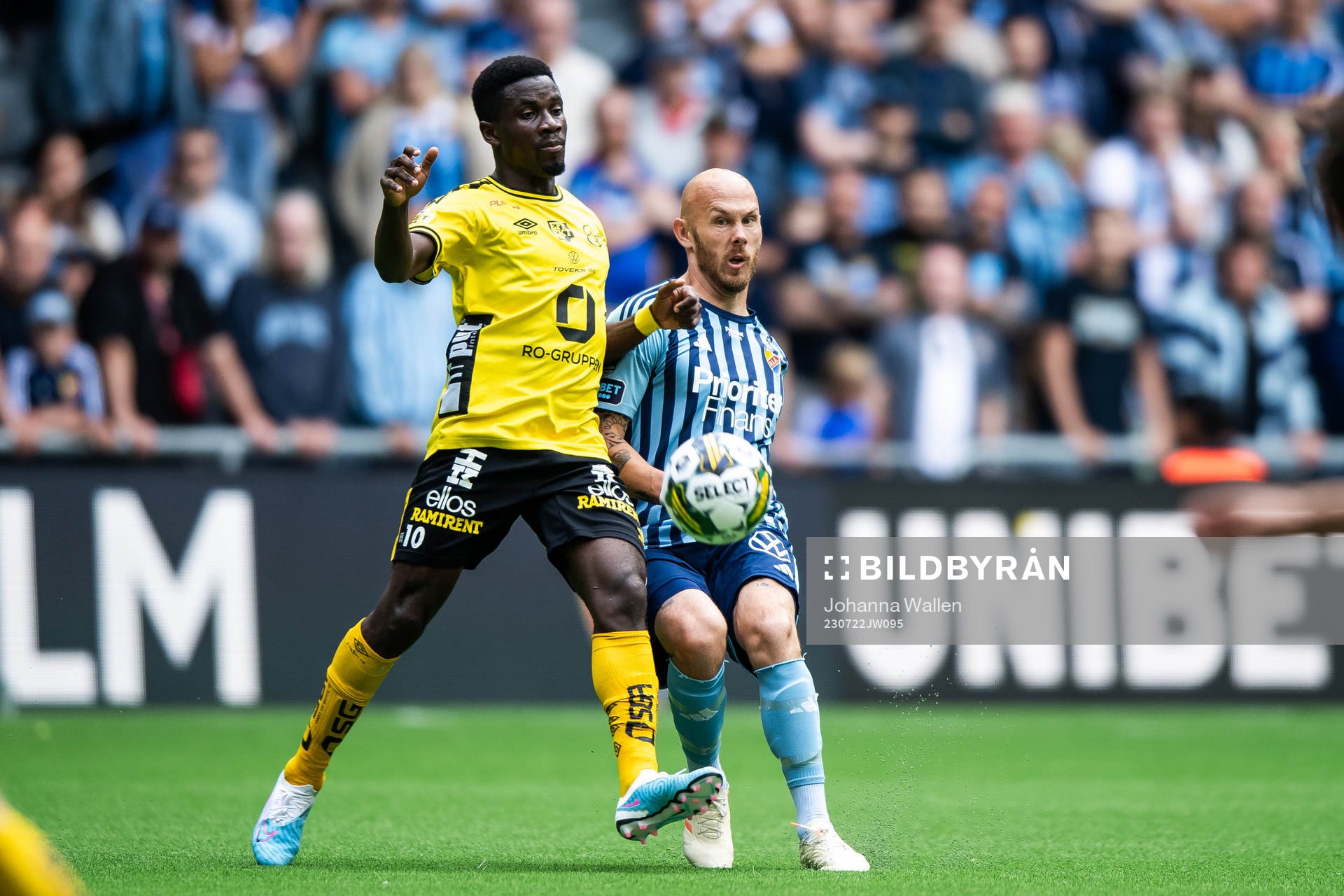 Elfsborgs Michael Baidoo och Djurgårdens Magnus Eriksson