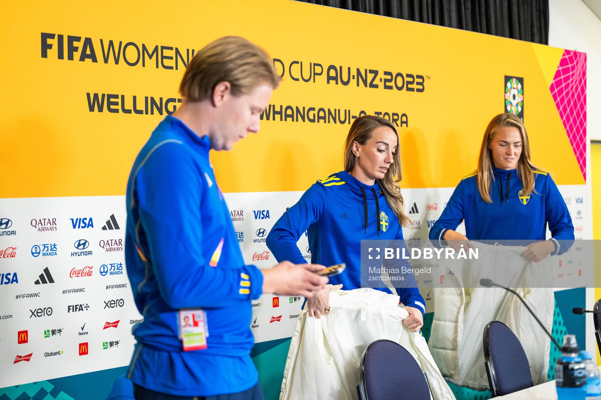 Press officer Fredrik Madestam, Kosovare Asllani and
