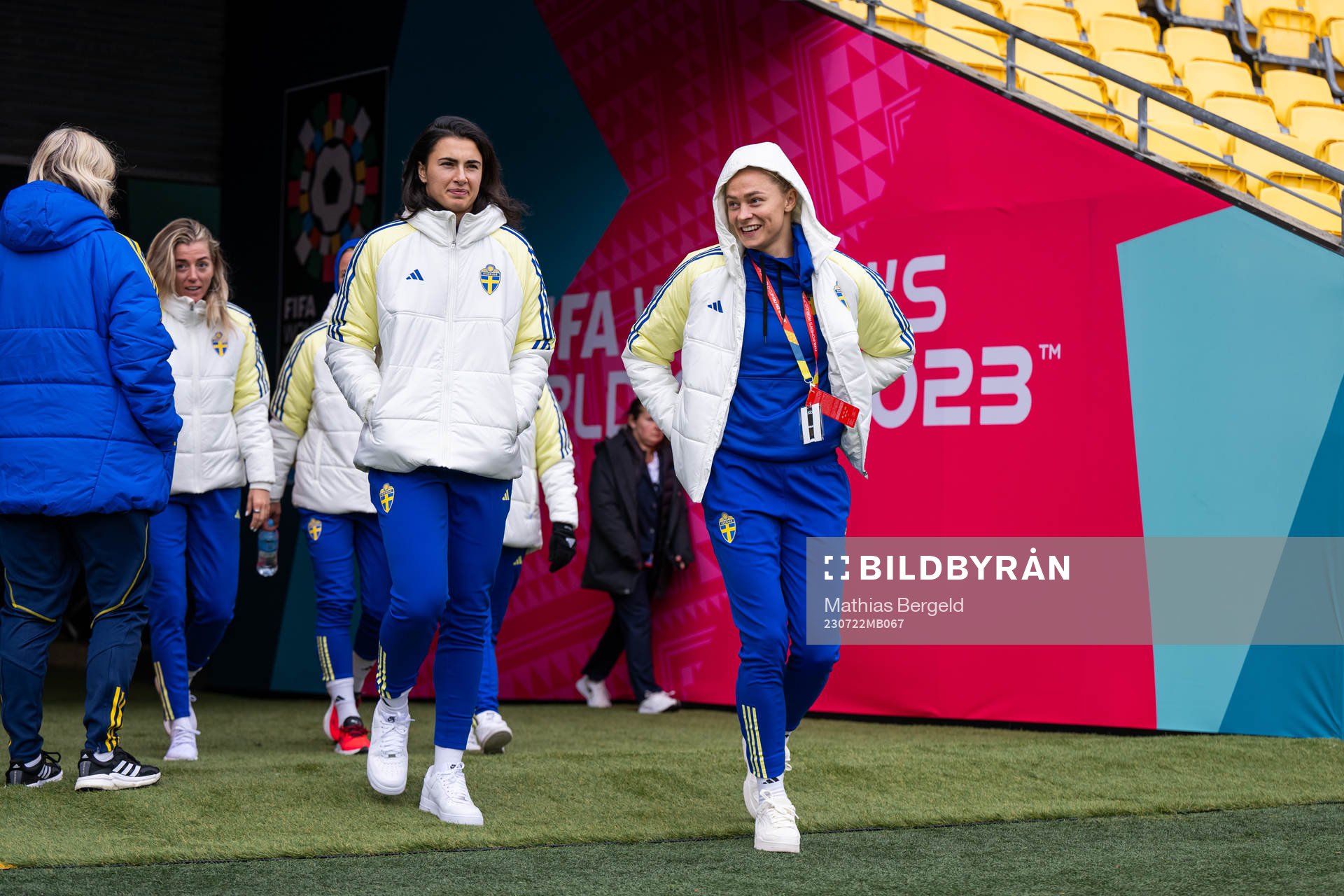 goalkeeper Zecira Musovic and Fridolina Rolfö of the