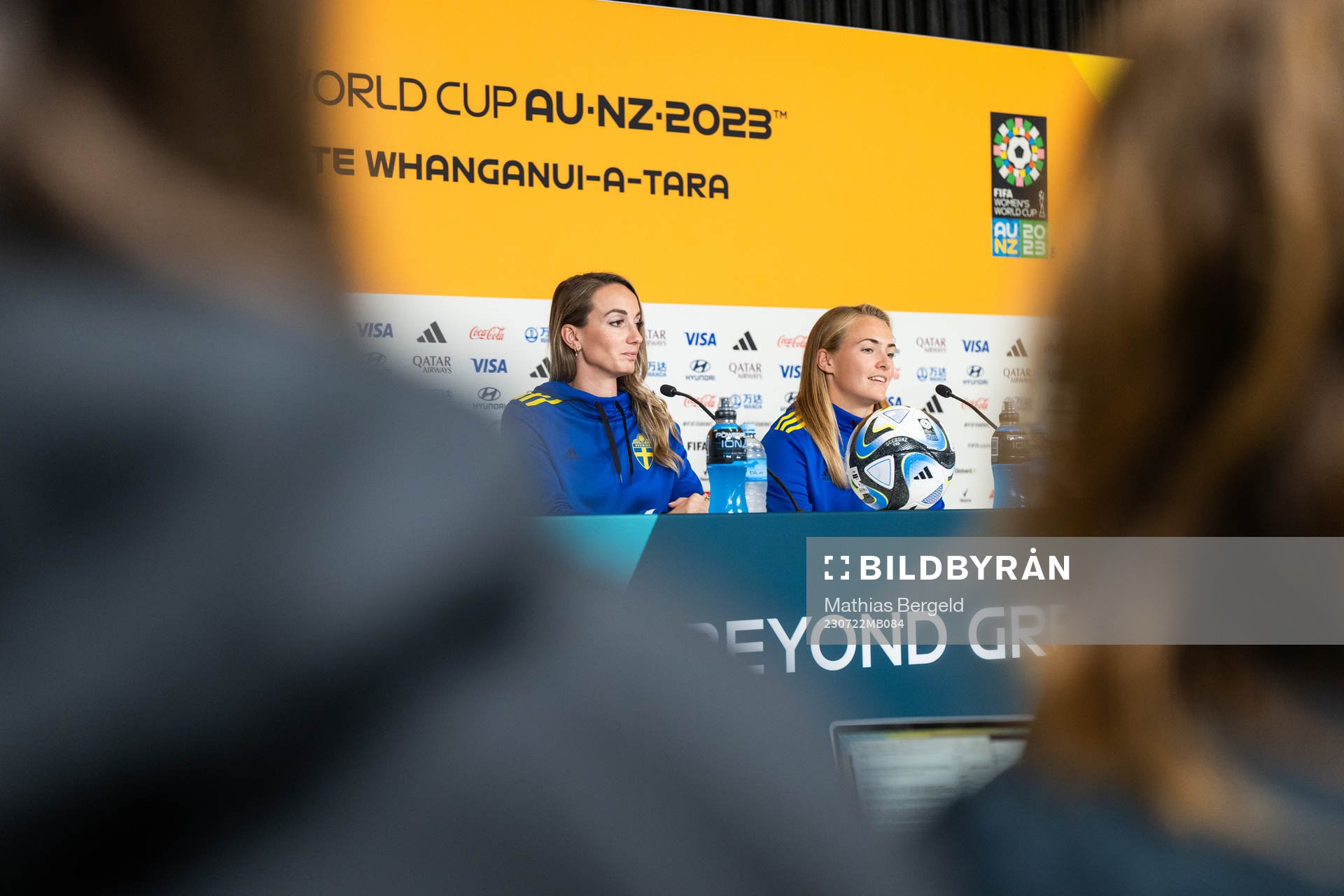 Kosovare Asllani and Magdalena Eriksson of the Swedish
