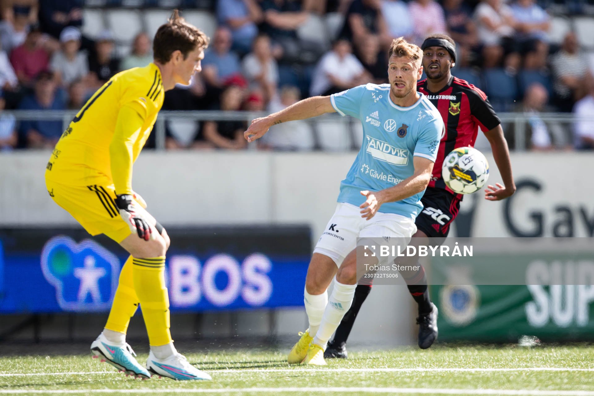 Gefles Leo Englund mot Östersunds Andrew Robert Mills och