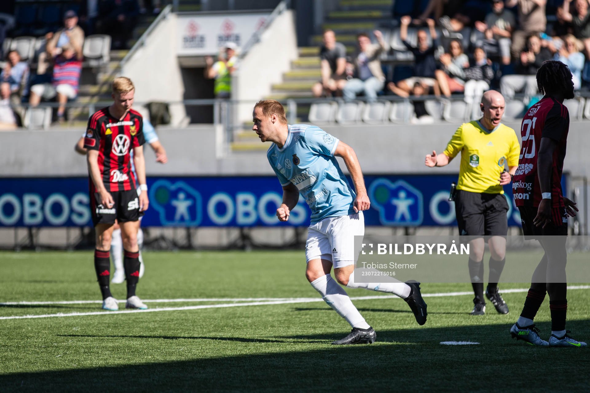 Gefles Oscar Lundin jublar