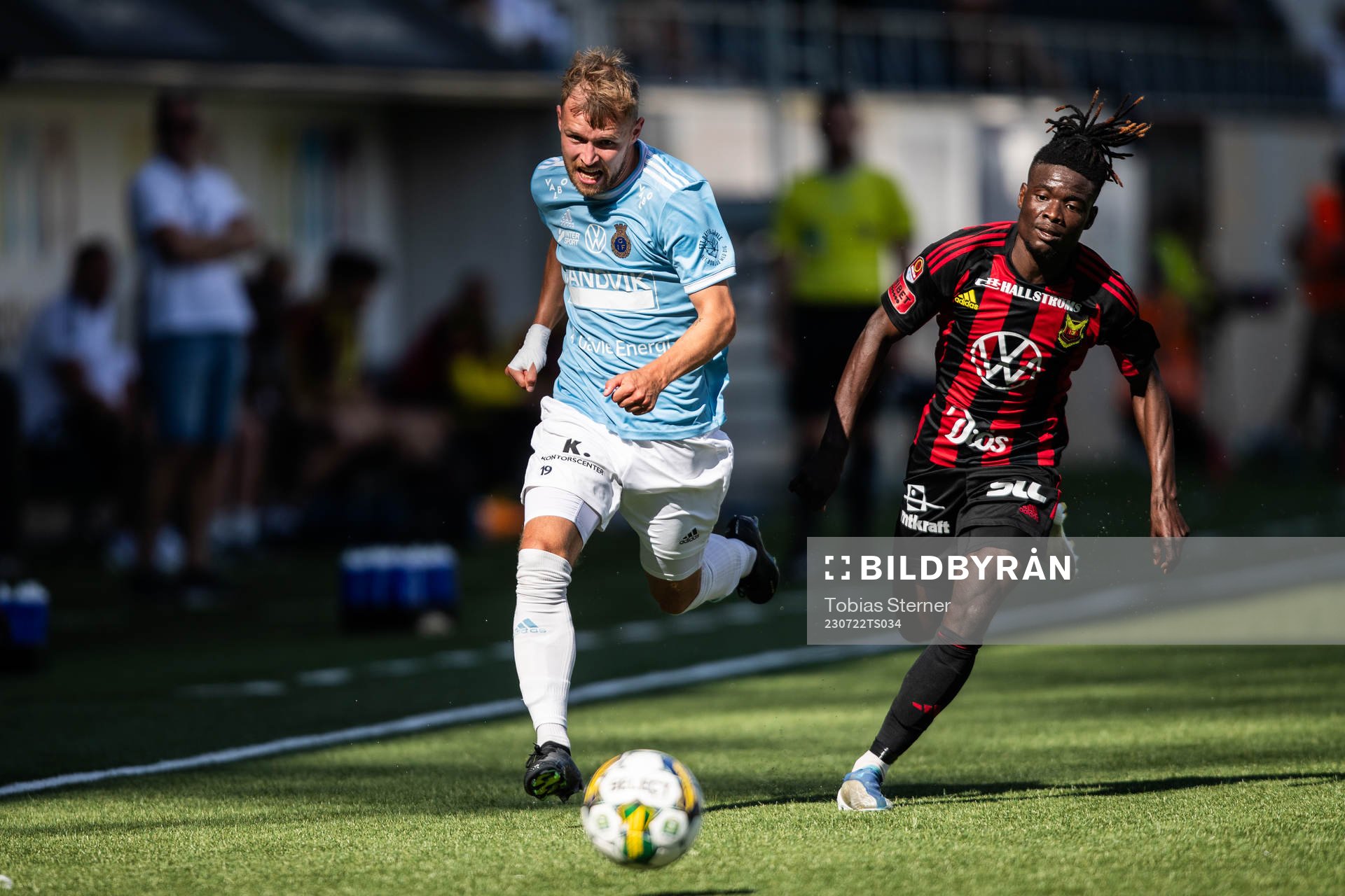 Gefles Christoffer Aspgren och Östersunds Yannick Armel