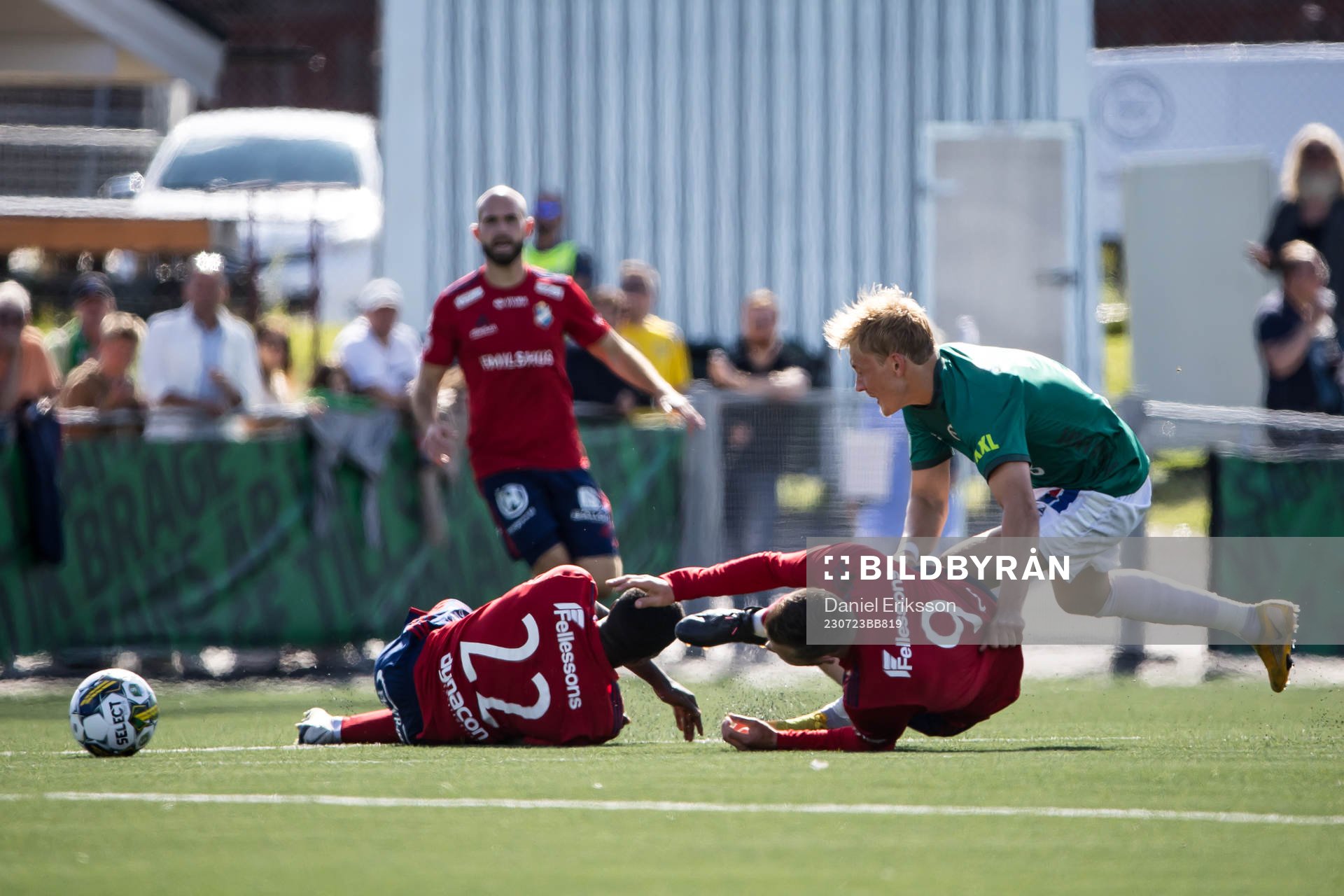Östers Manasse Kusu och Östers Niklas Söderberg och