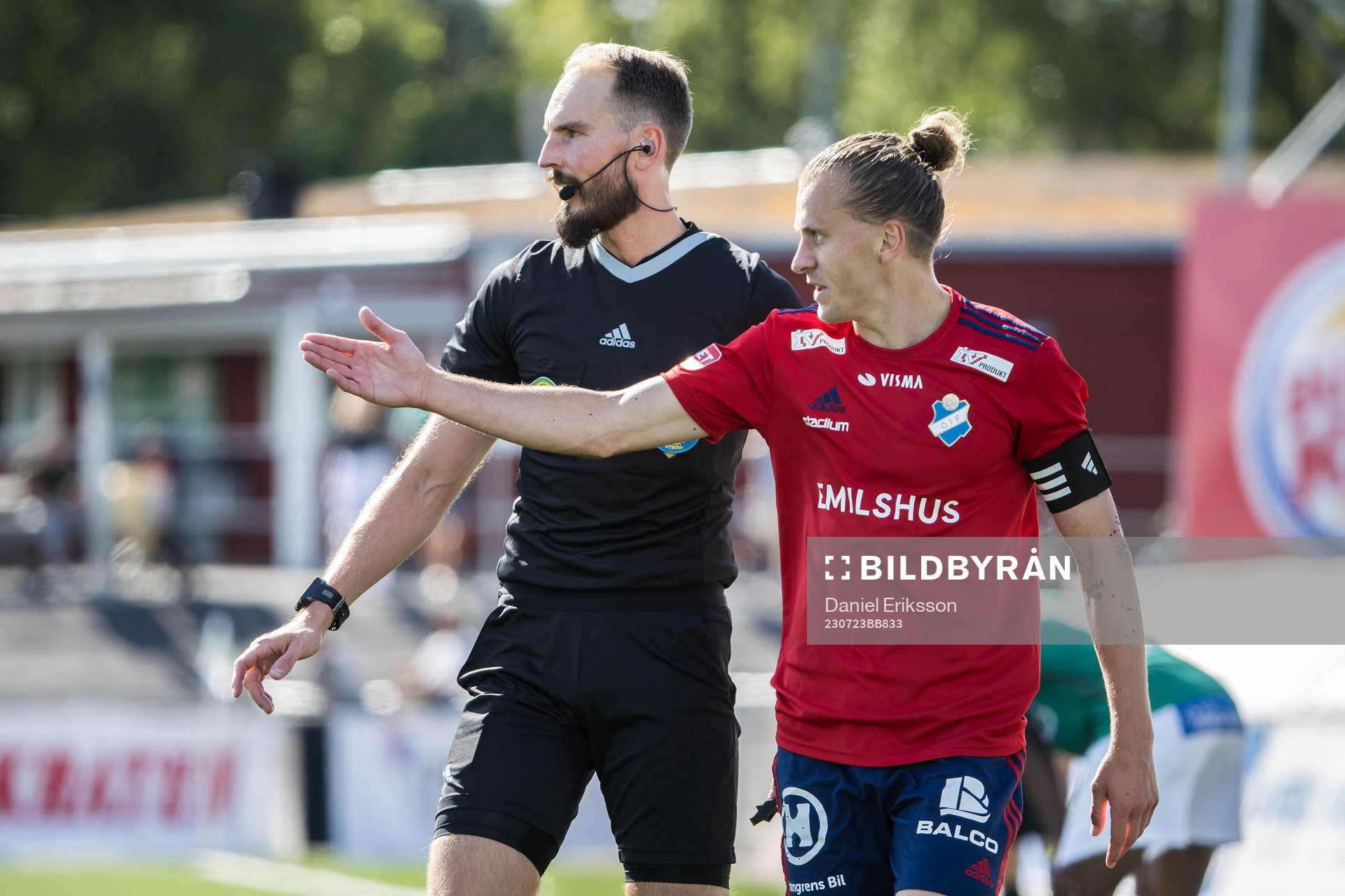 Östers Jesper Jonasson Westermark och Domare Andreas
