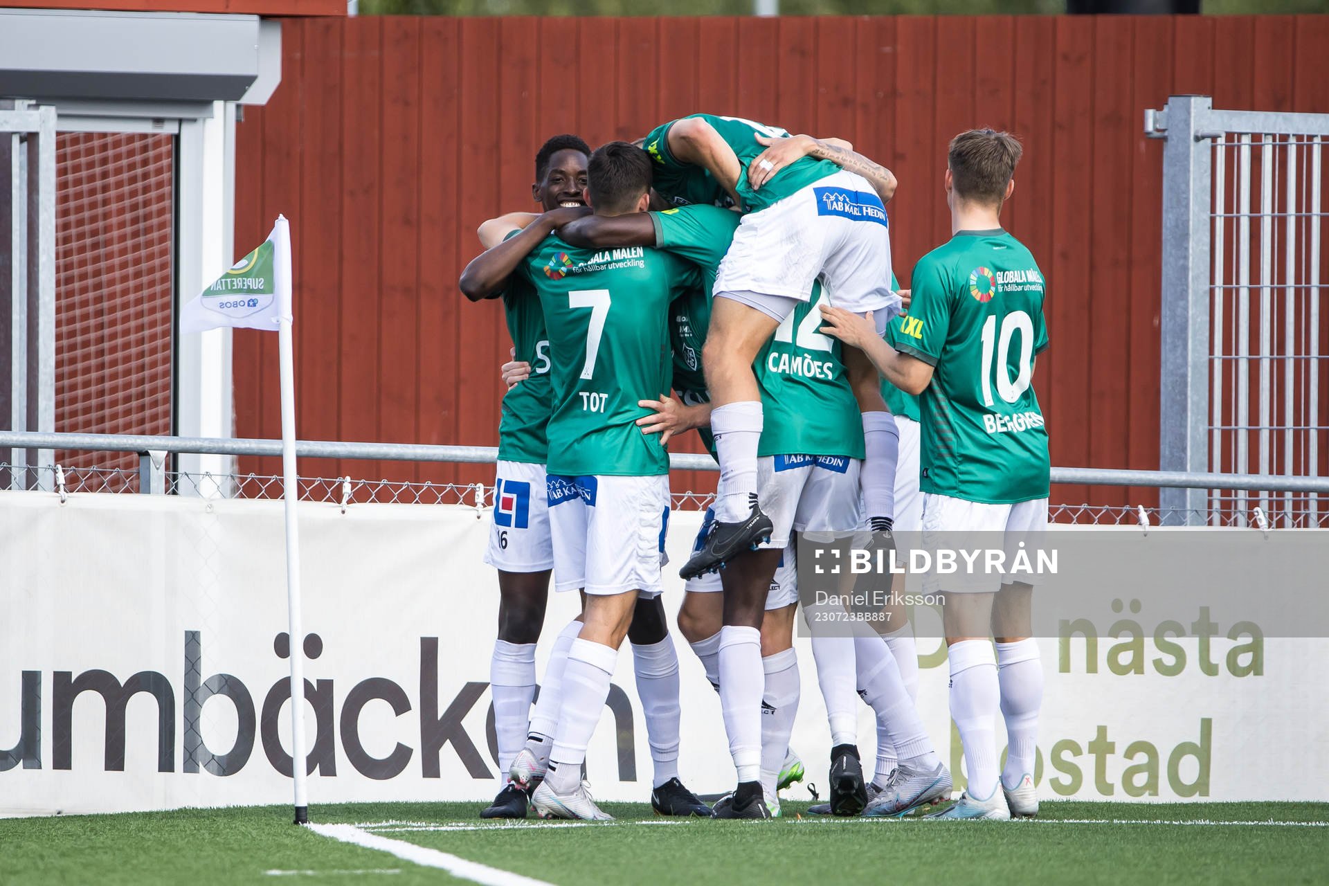 Brages spelarna jublar