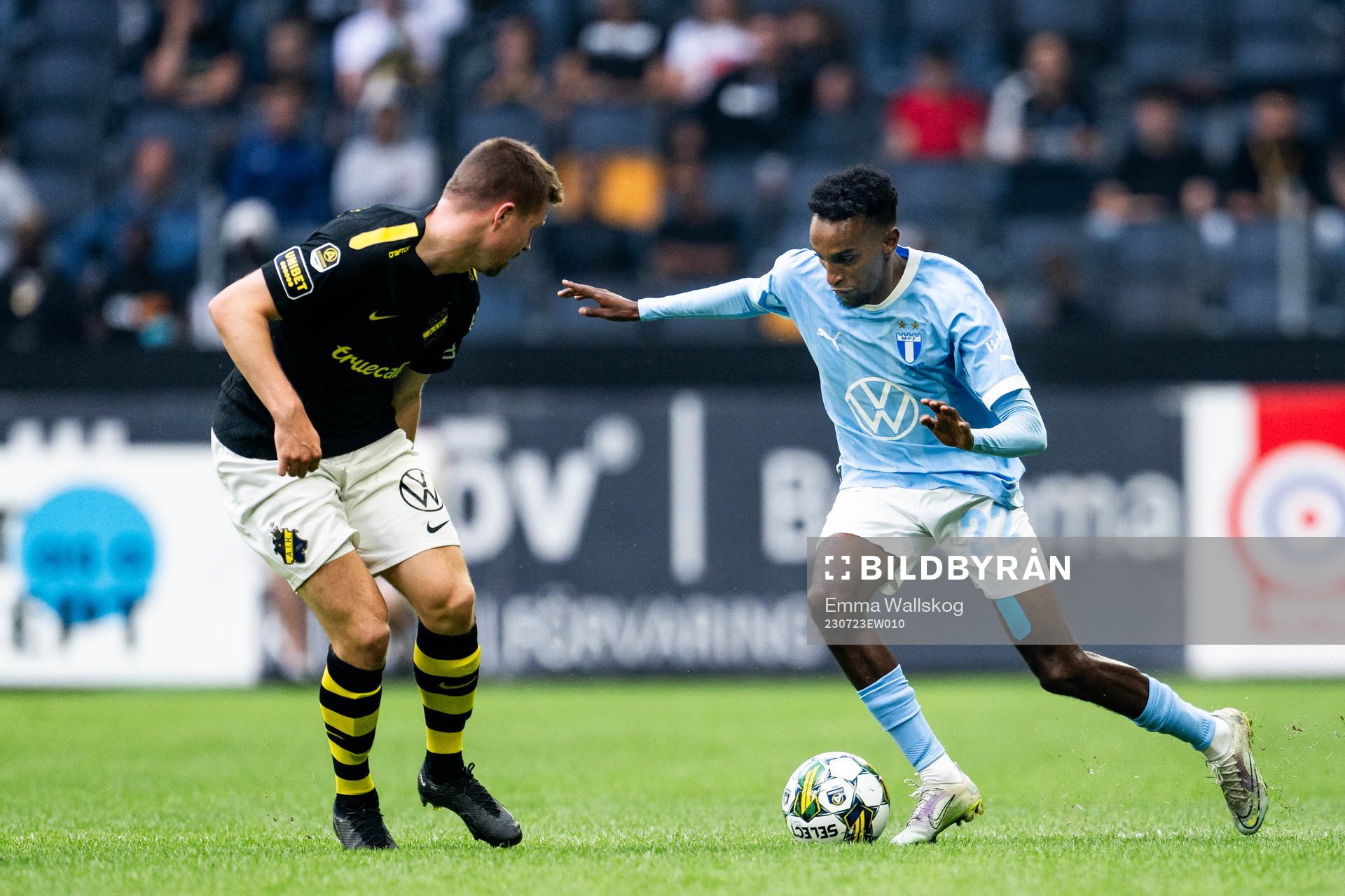 AIKs Mads Døhr Thychosen och Malmö FFs Taha Ali