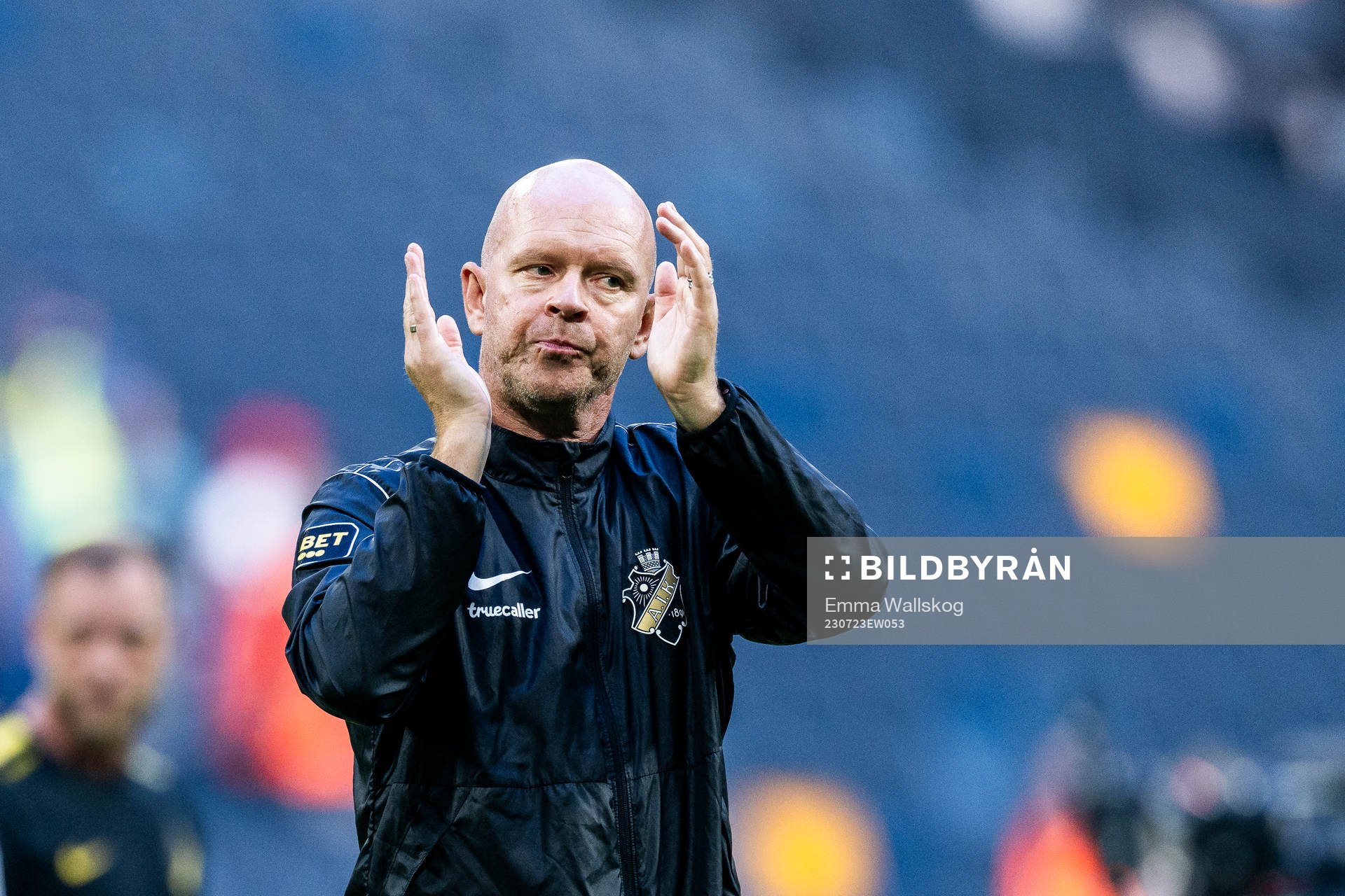 AIKs tränare Henning Berg deppar