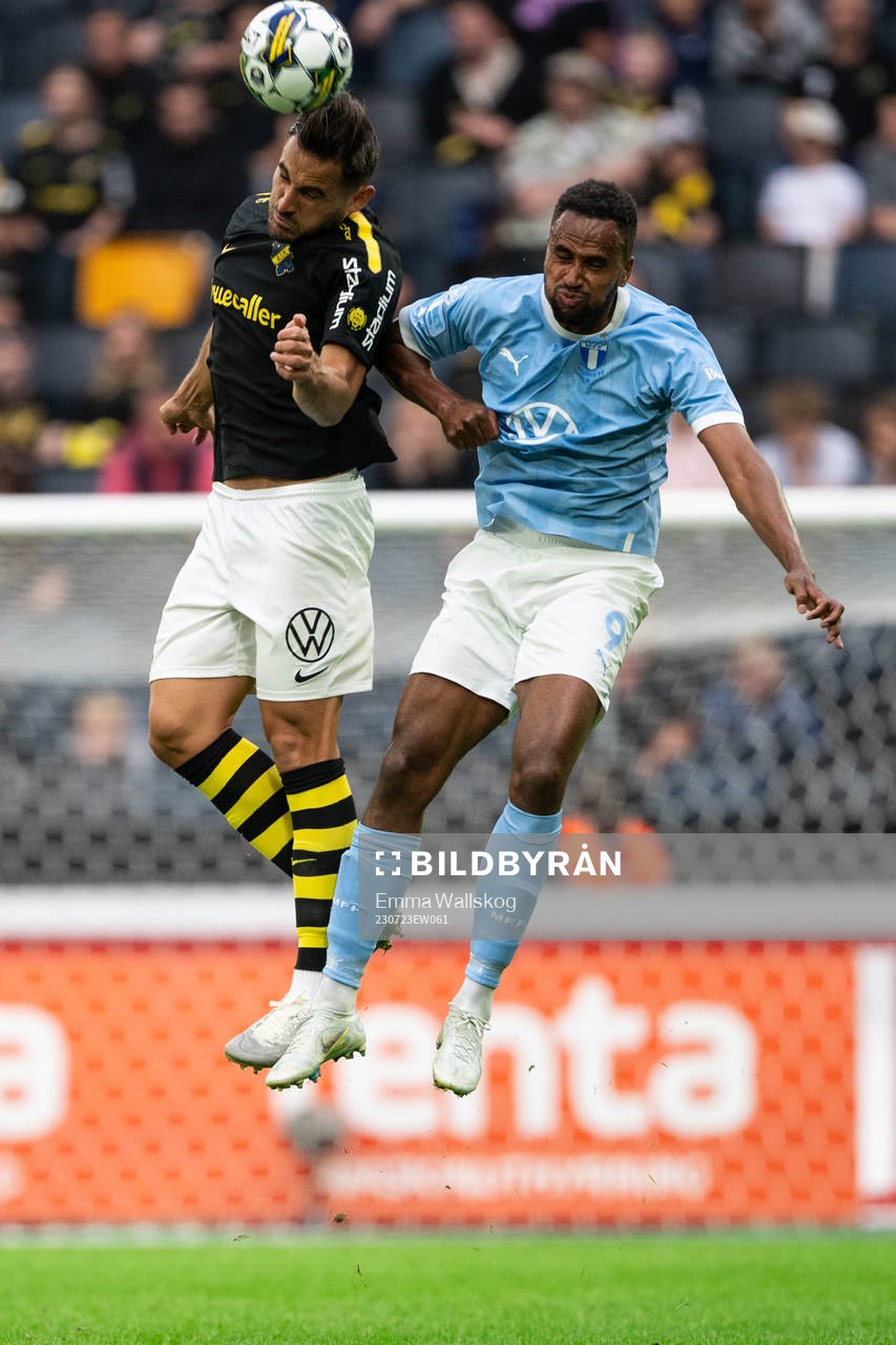 AIKs Sotirios Papagiannopoulos och Malmö FFs Isaac Kiese