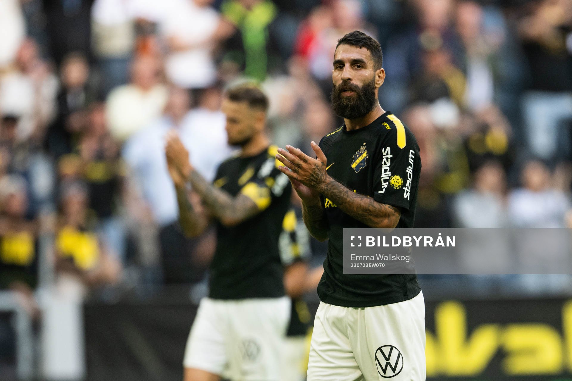 AIKs Jimmy Durmaz deppar