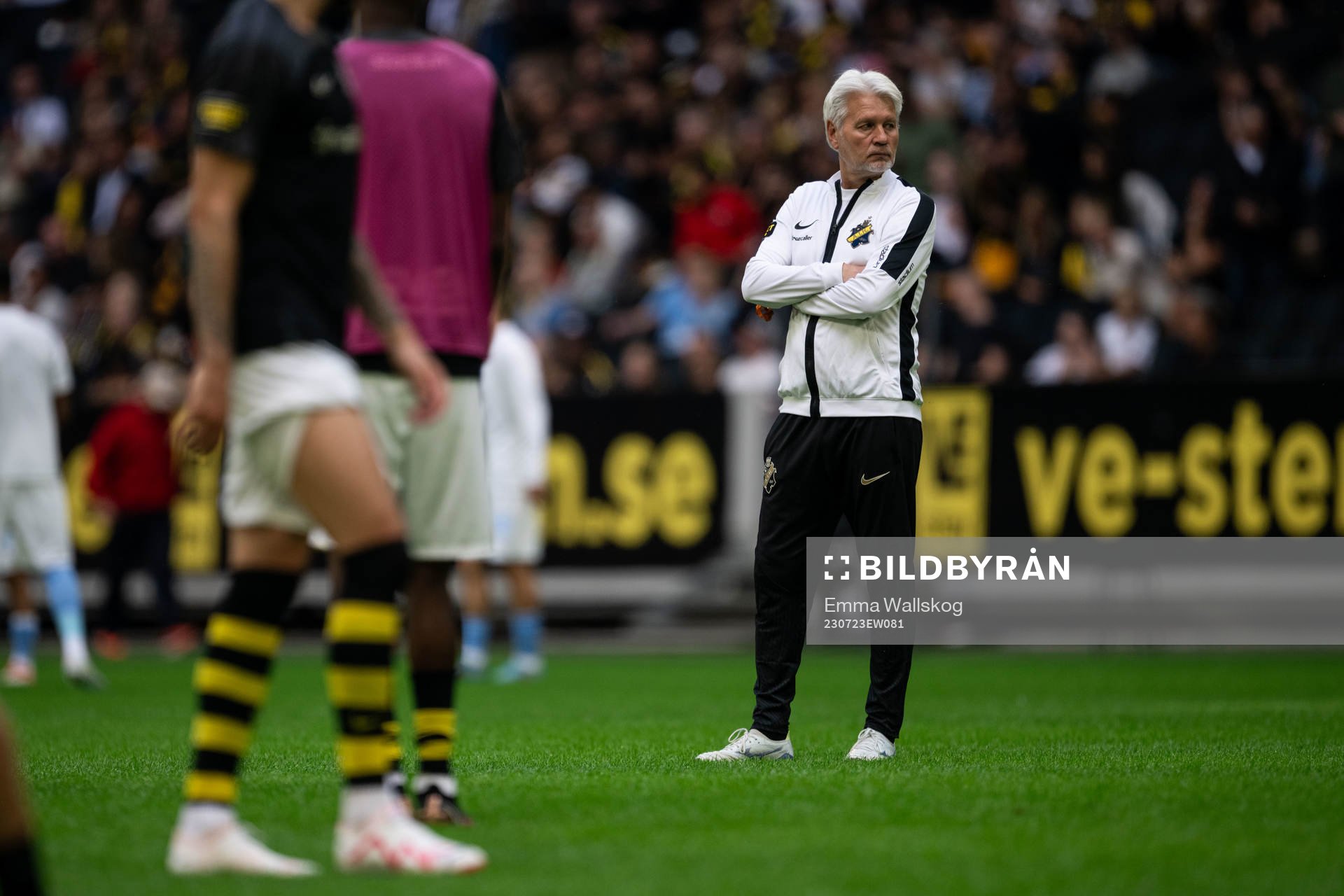 AIKs assisterande tränare Kazimierz Sokołowski inför fotbollsmatchen i Allsvenskan mellan AIK och Malmö FF den 23 juli 2023 i Stockholm. 