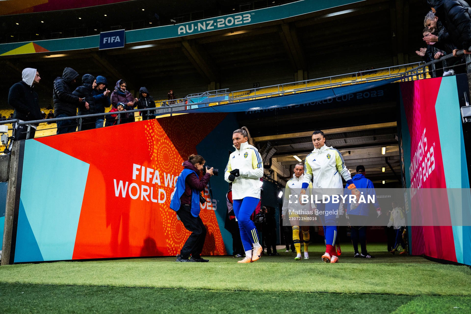 Johanna Rytting Kaneryd, Stina Blackstenius and goalkeeper