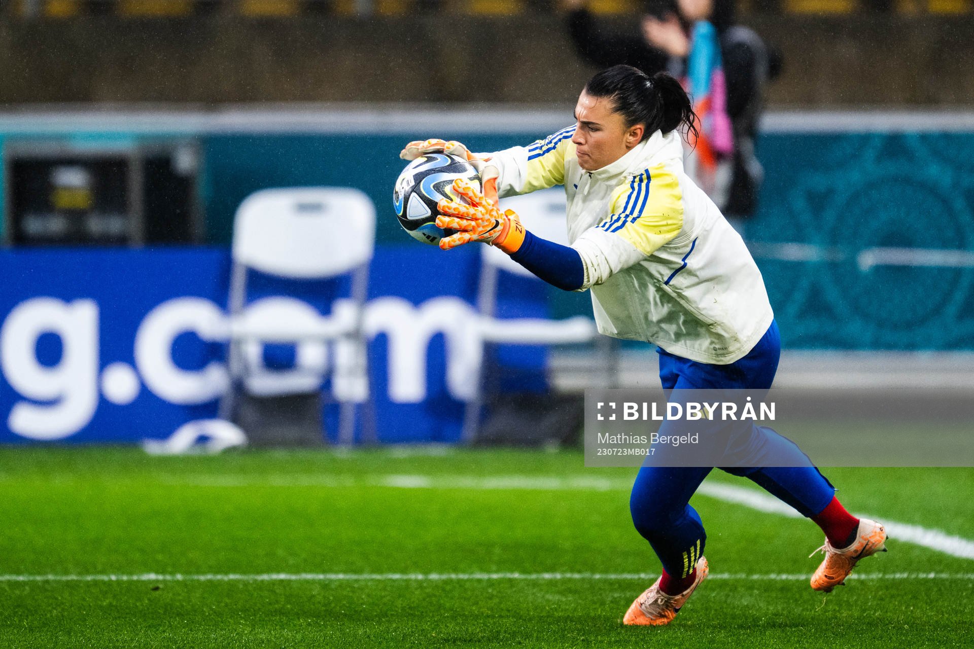 goalkeeper Zecira Musovic of Sweden