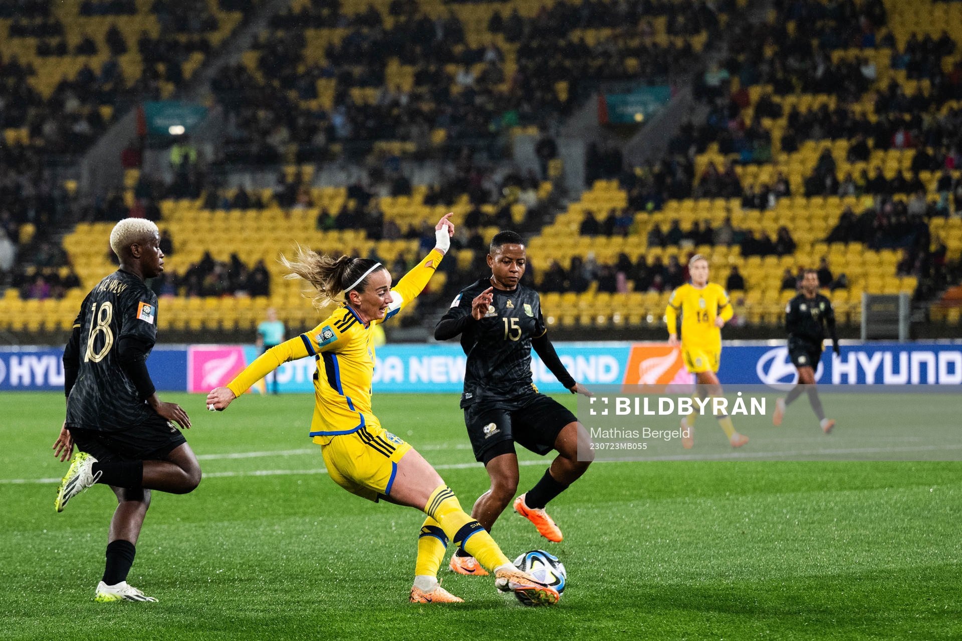 Sibulele Holweni and Refiloe Jane against Kosovare Asllani
