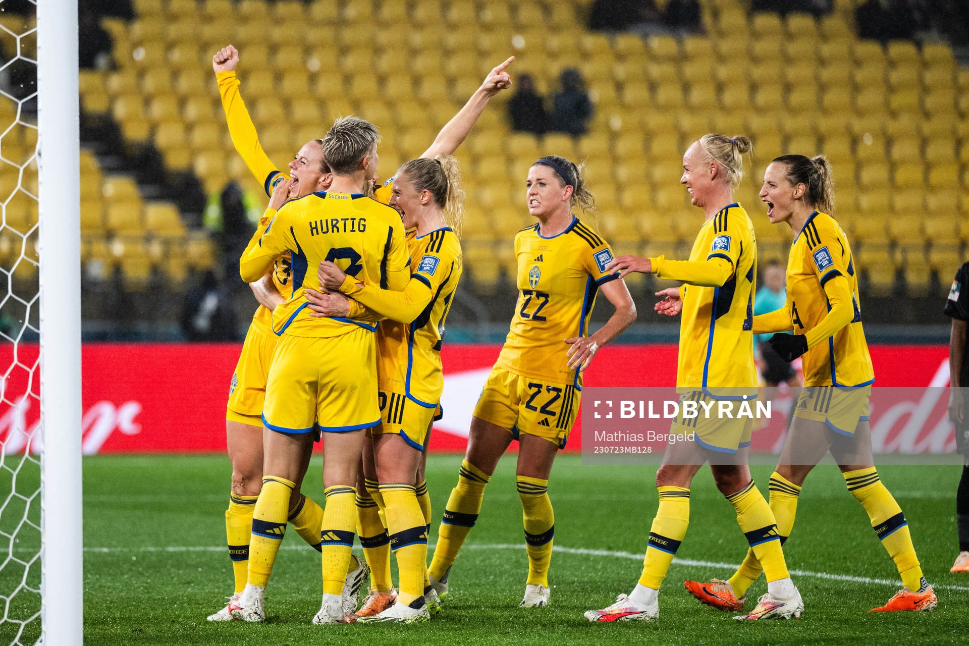 Amanda Ilestedt of Sweden celebrate with team mates